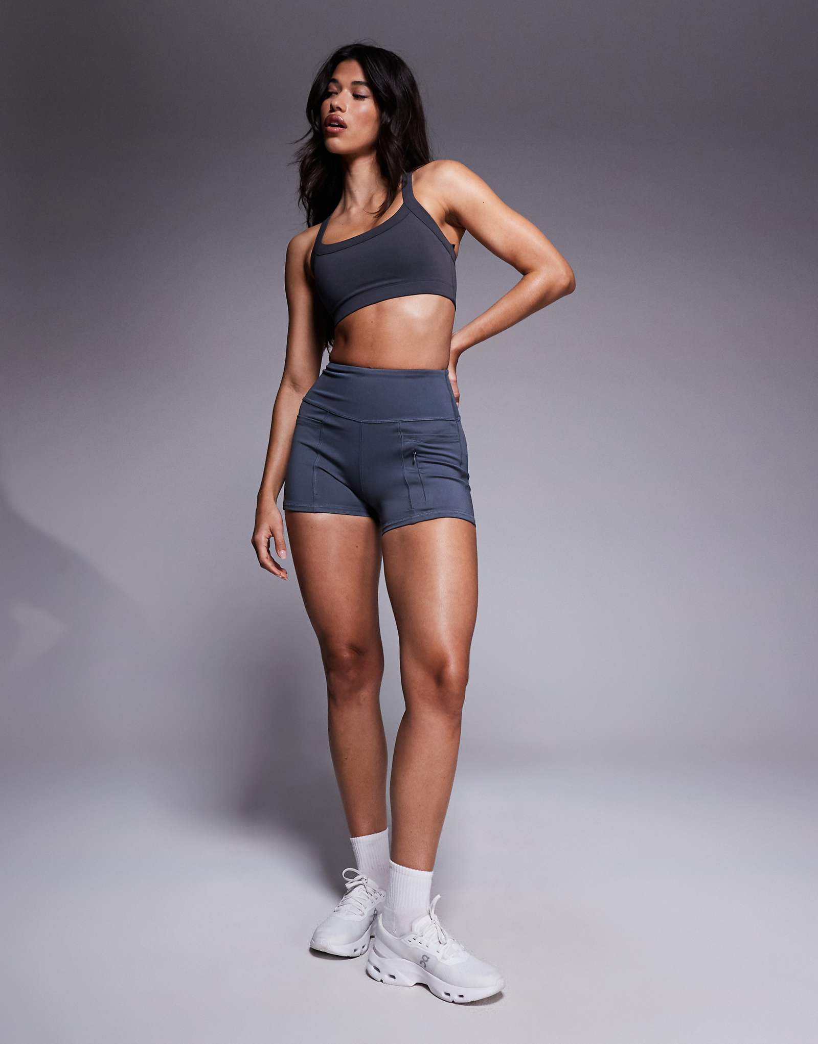 4505 3-inch high waist running shorts with zip phone pocket in iron gray 5490₽