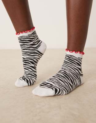 Носки ASOS DESIGN zebra с контрастной оборкой на щиколотках