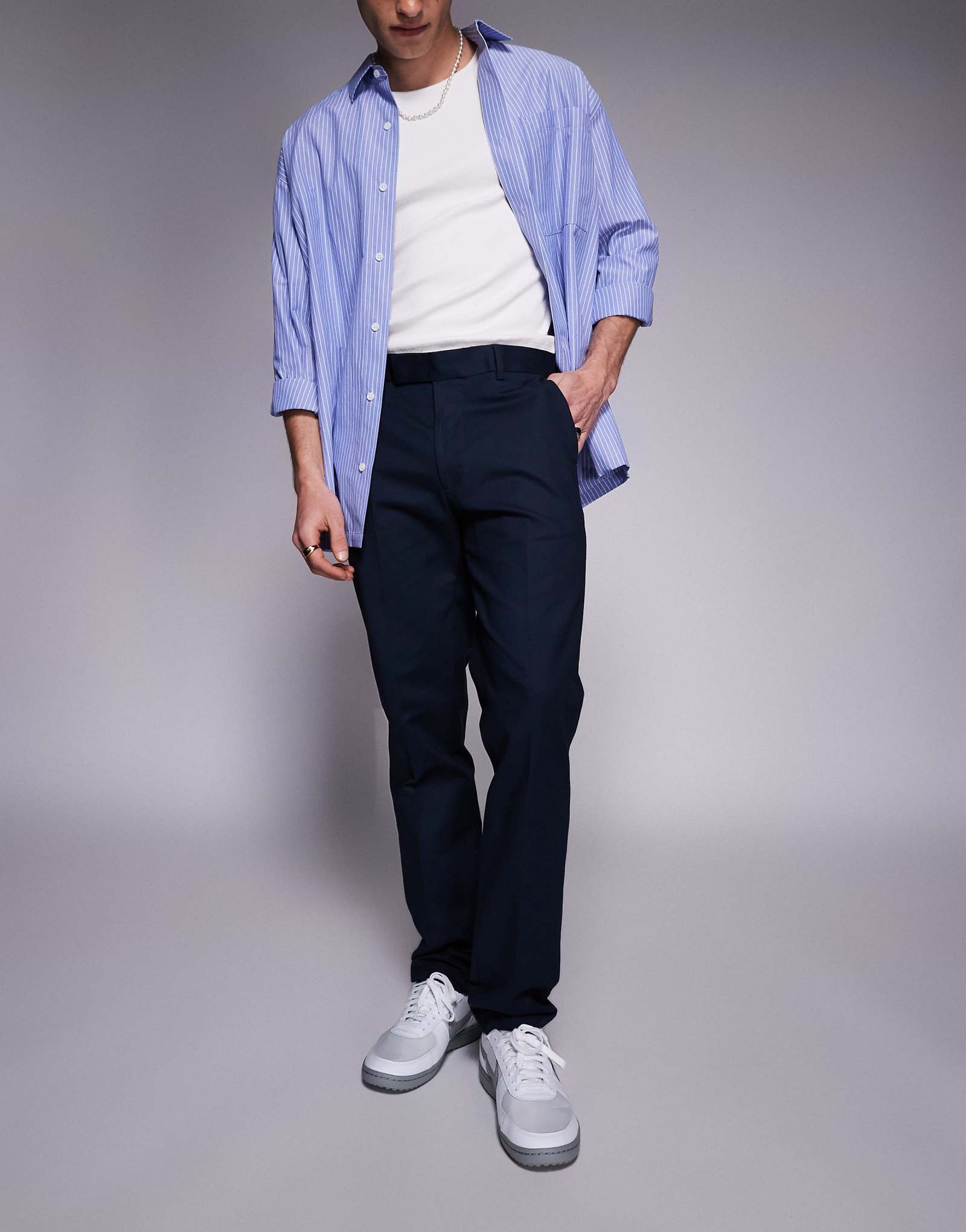 River Island tailored chino pants in navy 8990₽