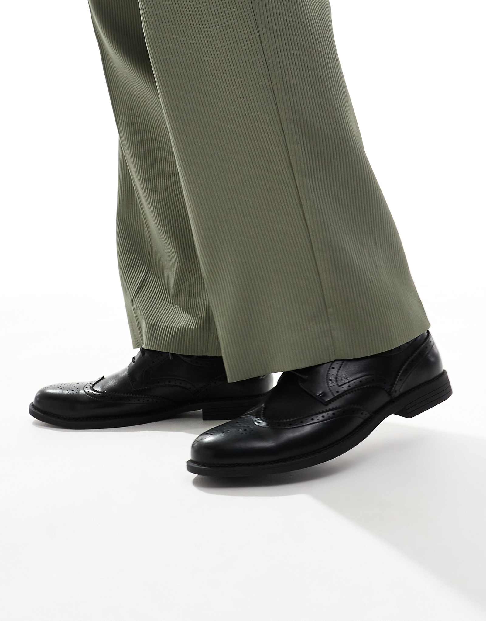 SEQWL Beatle oxford shoes in black