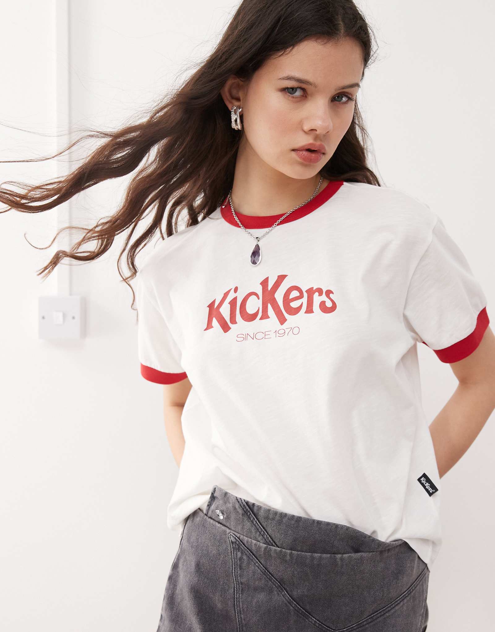 Kickers cropped ringer tee with red kickers logo in white