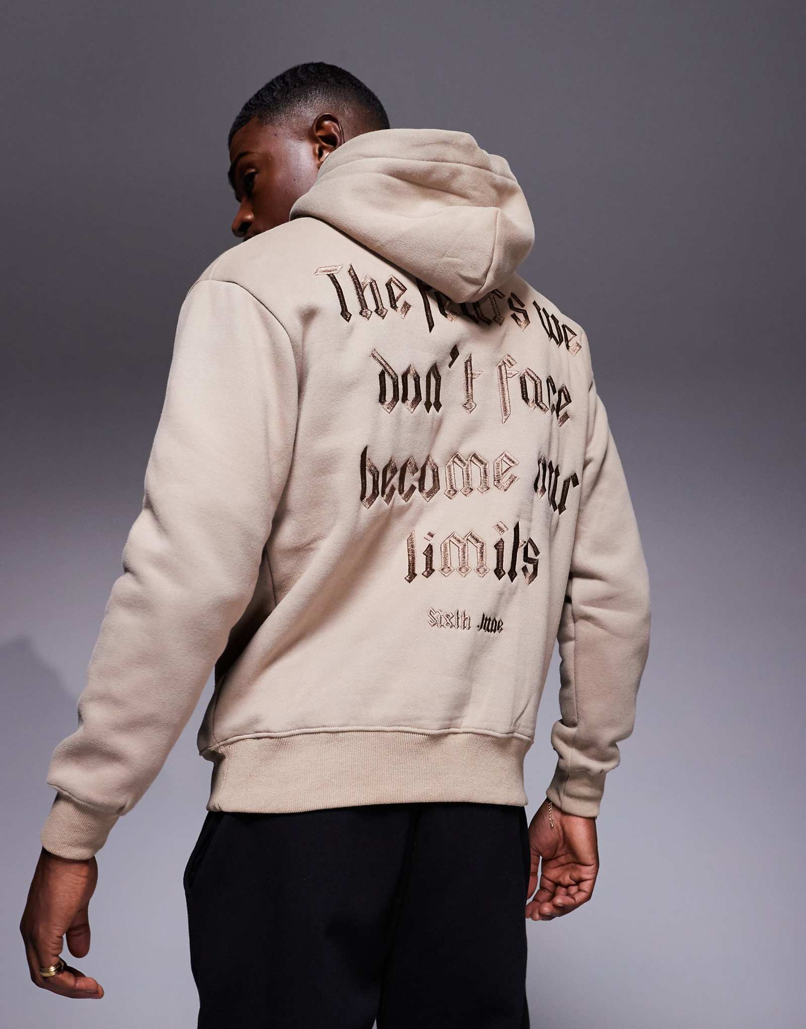 Sixth June script text back print hoodie in cream 16190₽