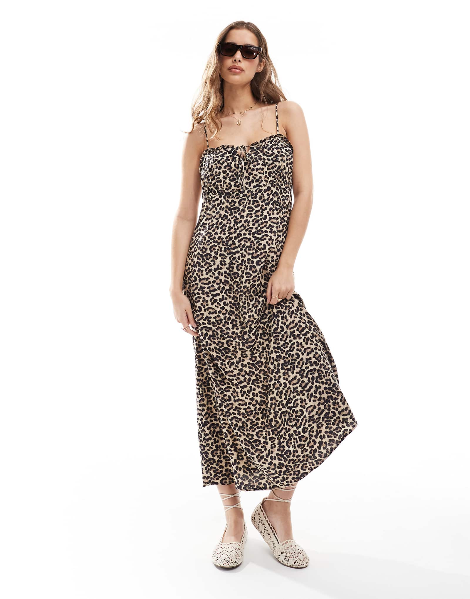 ONLY midi strap dress in leo print 4990₽