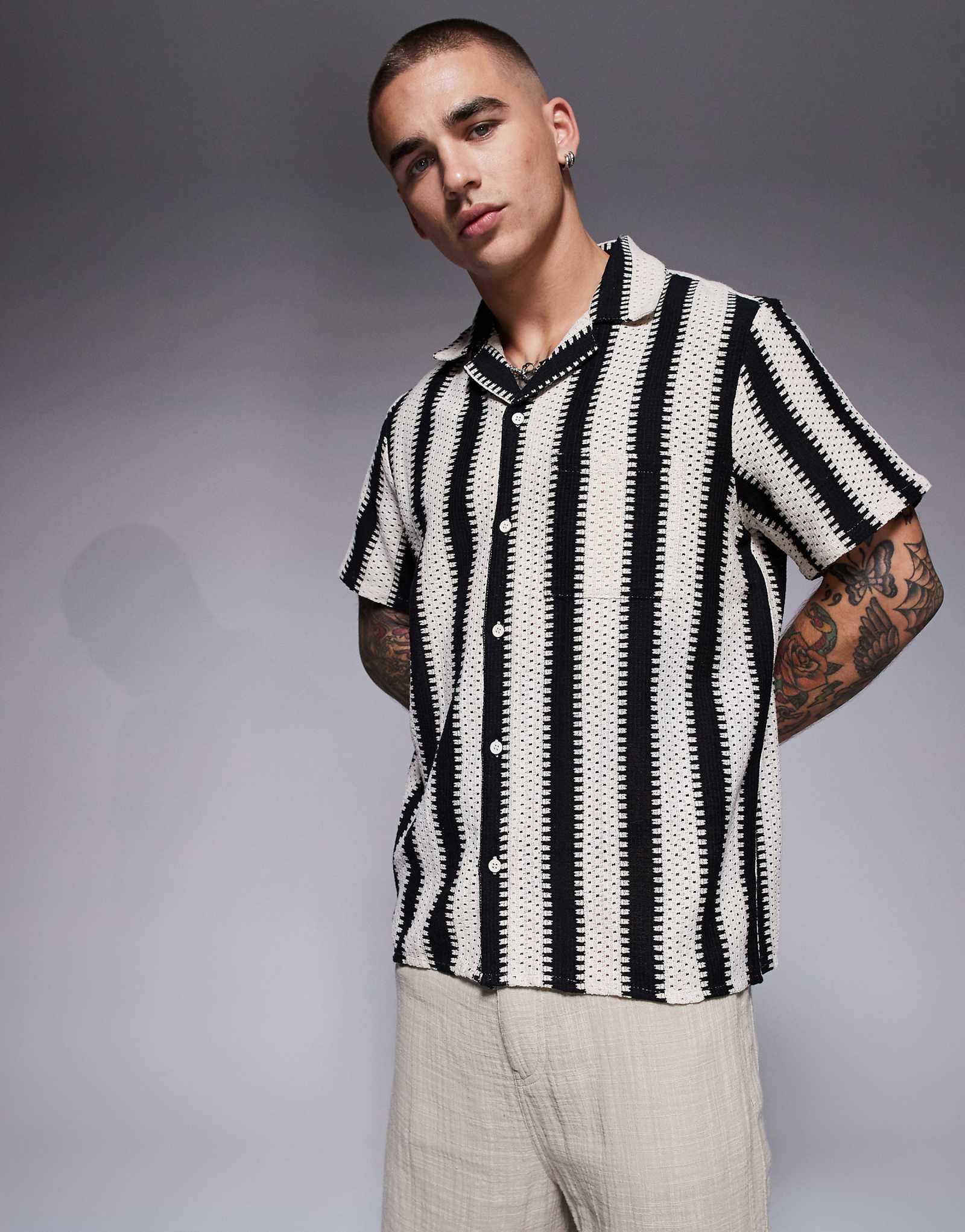 South Beach short sleeve crochet beach shirt in black and white stripes 8390₽