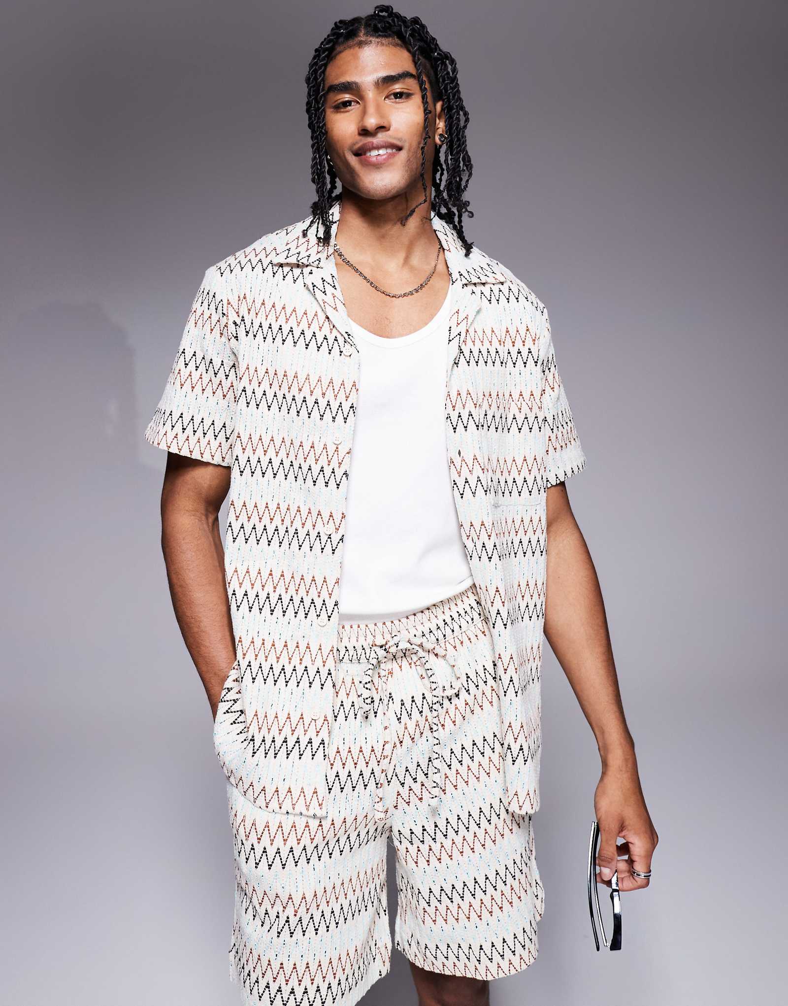 South Beach short sleeve beach shirt in multi zig zag stripe 7390₽