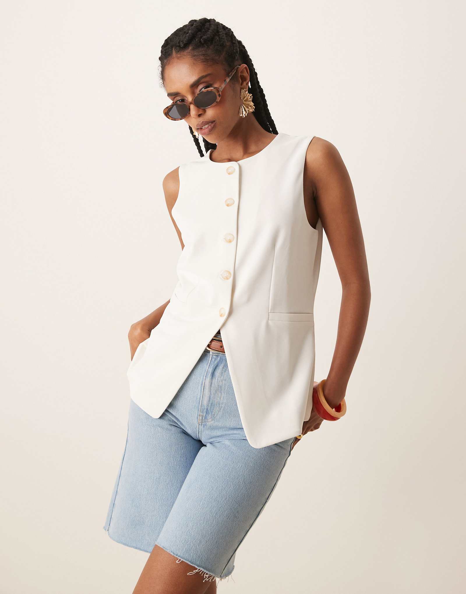 JDY square neck longline vest in white 9590₽