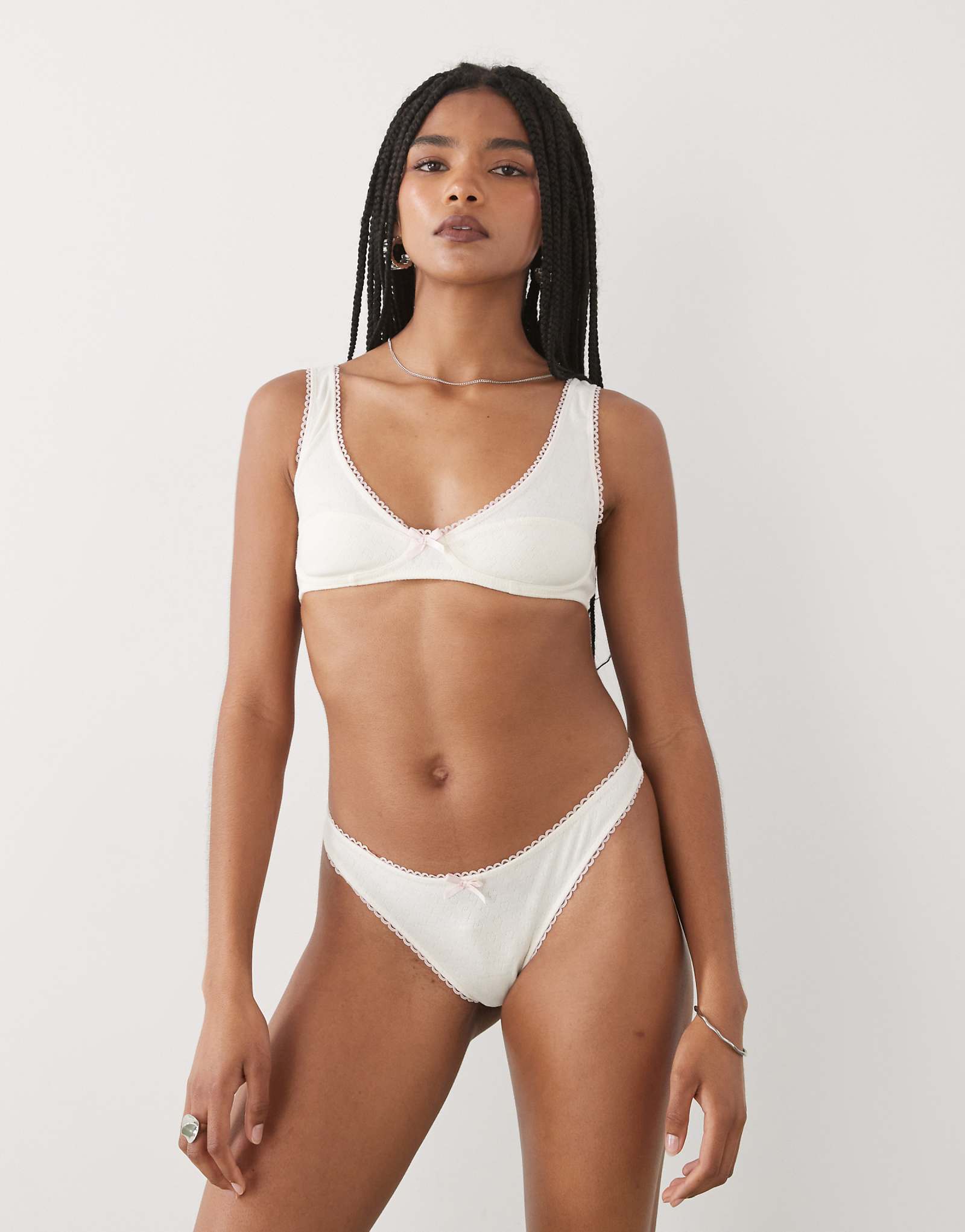 Motel halai underwire pointelle bra in cream 5090₽