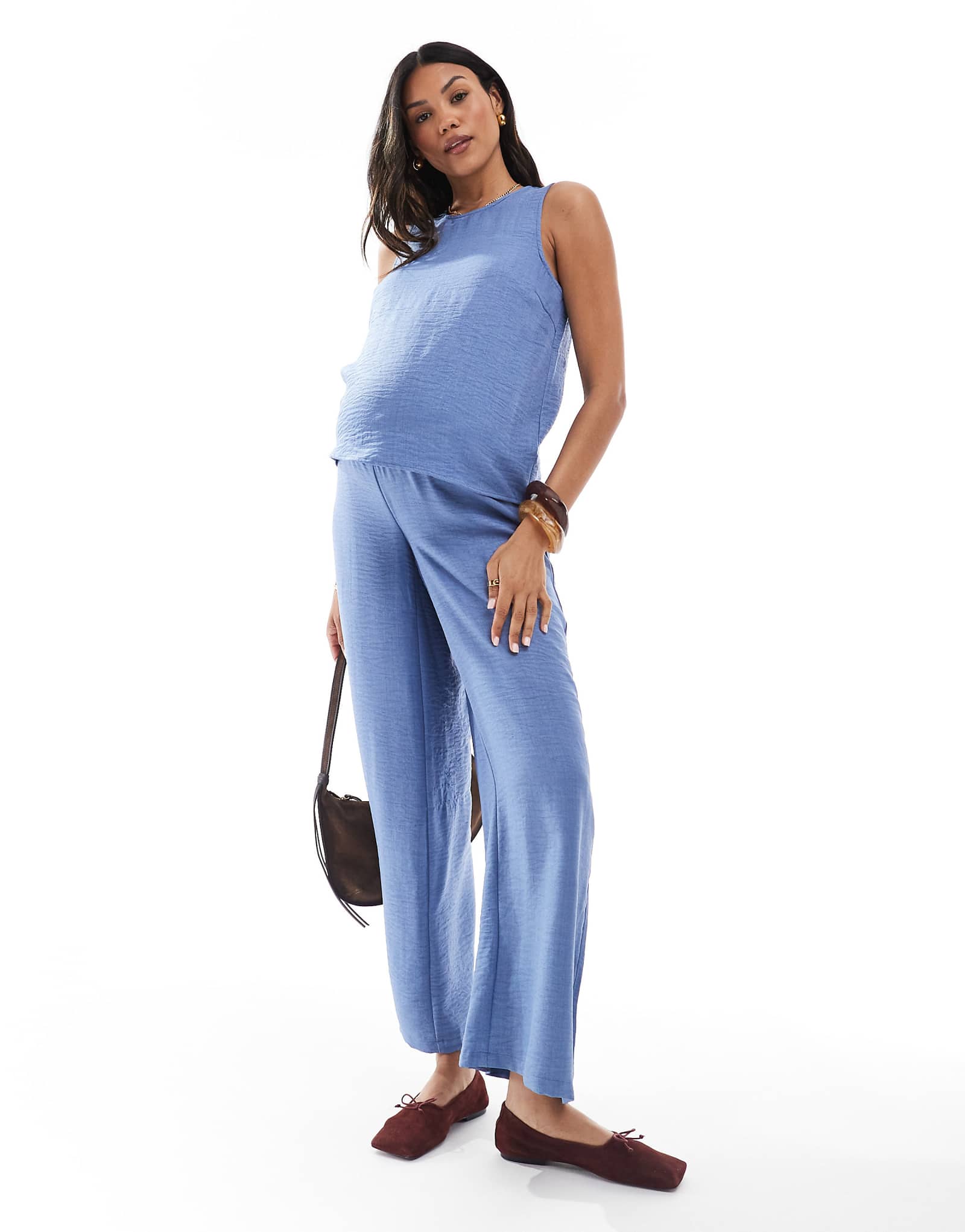 Mamalicious crinkle textured wide leg pants in blue - part of a set 11390₽
