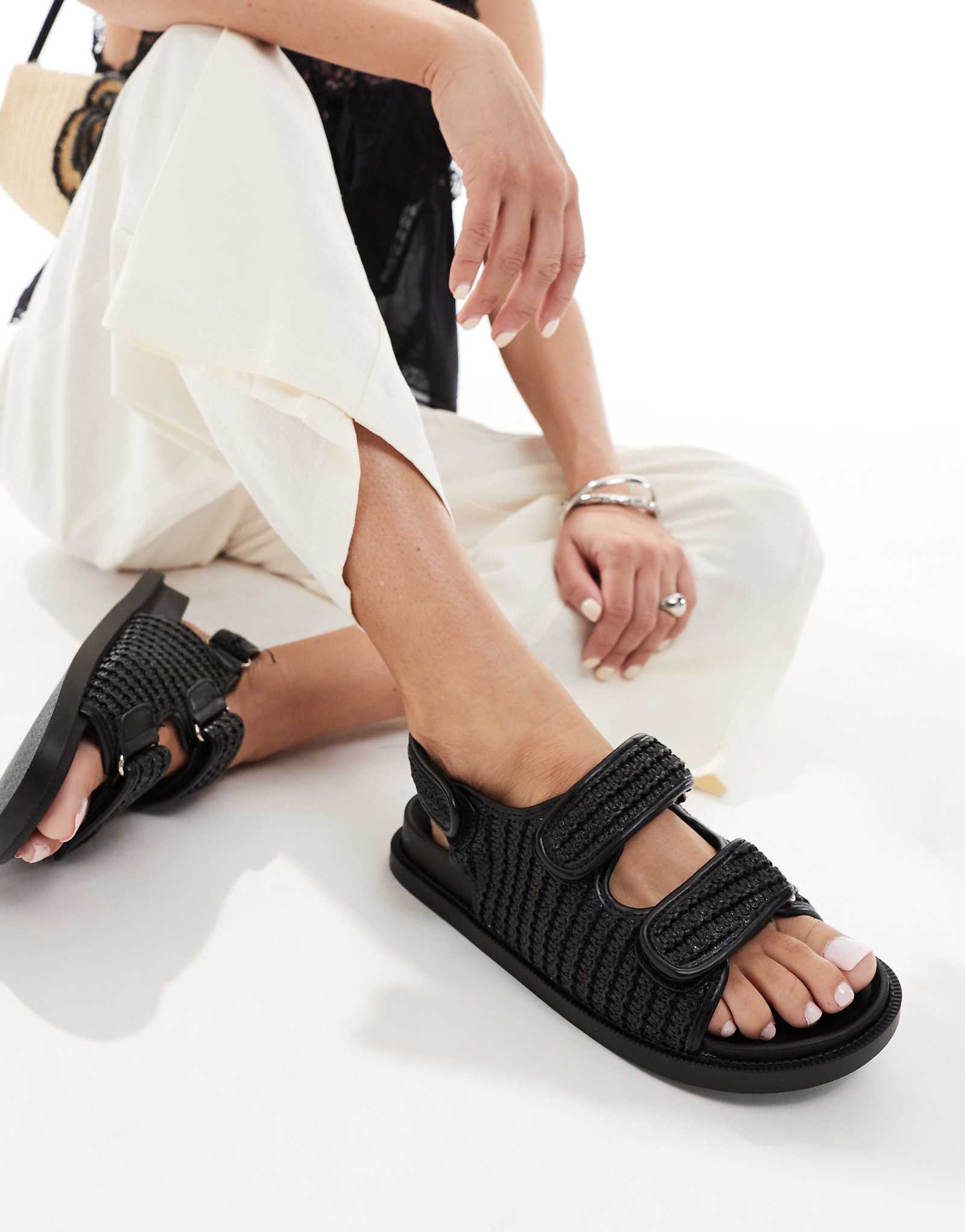 SEQWL Kidman double strap raffia sandals in black 4990₽