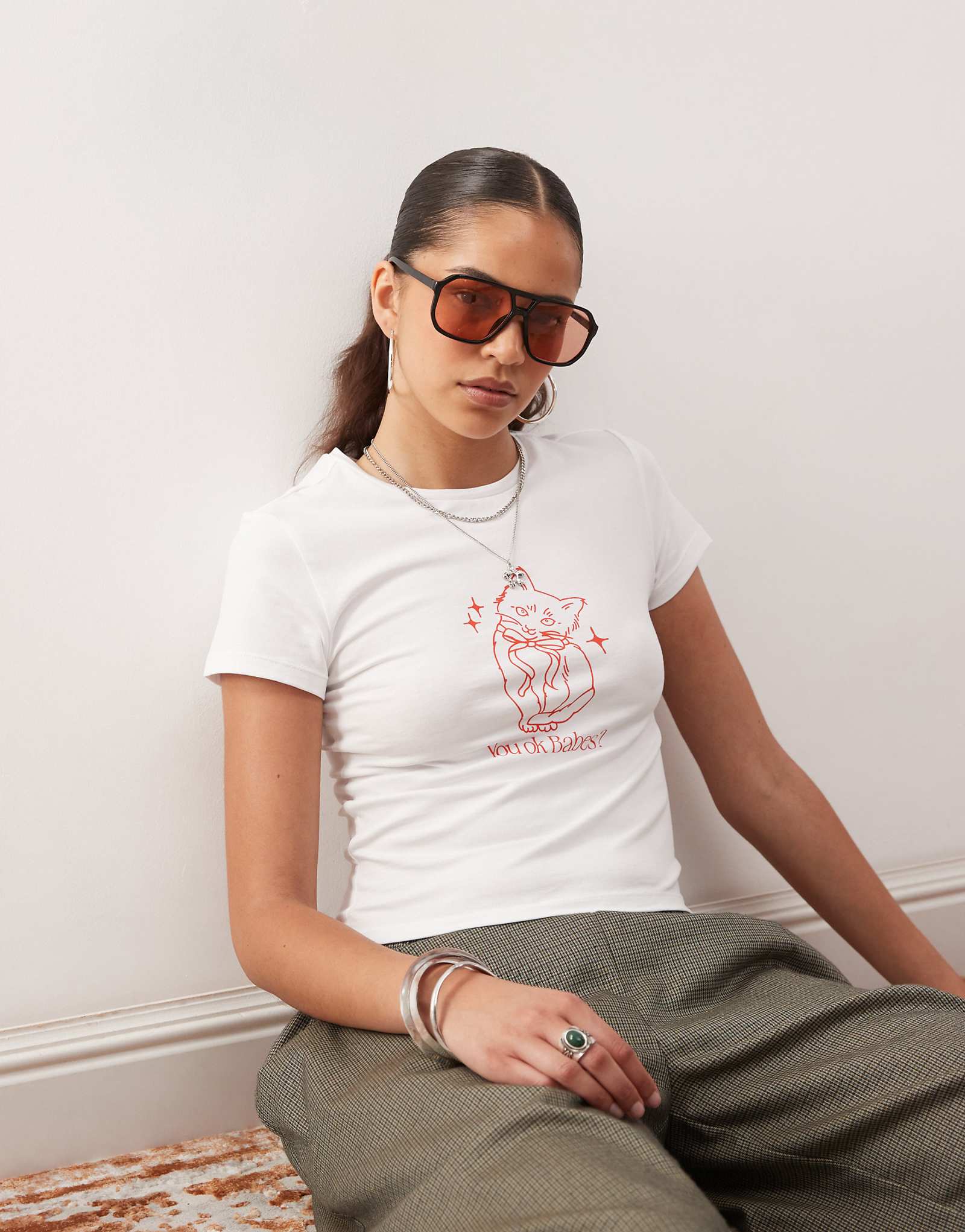 Noisy May baby tee with cat graphic in white 4690₽