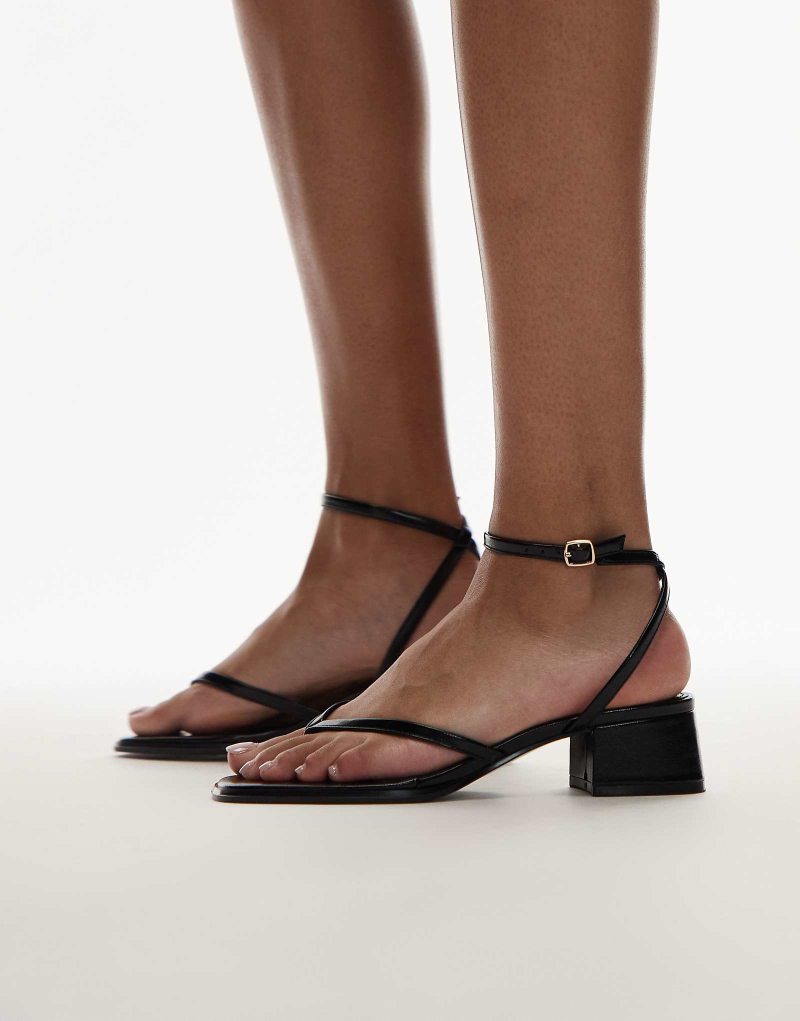 Mango micro block heel sandals in black 14290₽