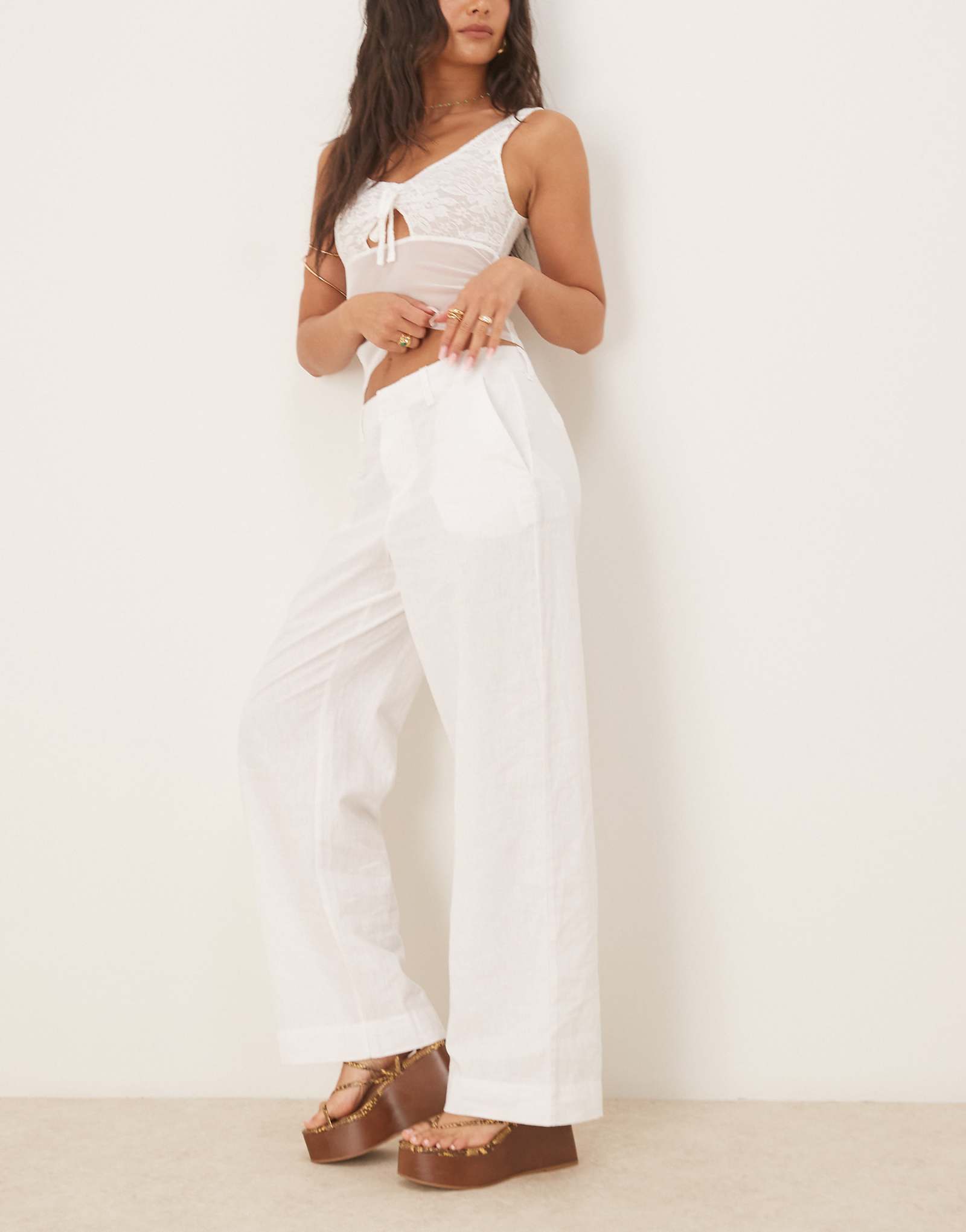 Gina Tricot wide leg linen pants in white 11990₽