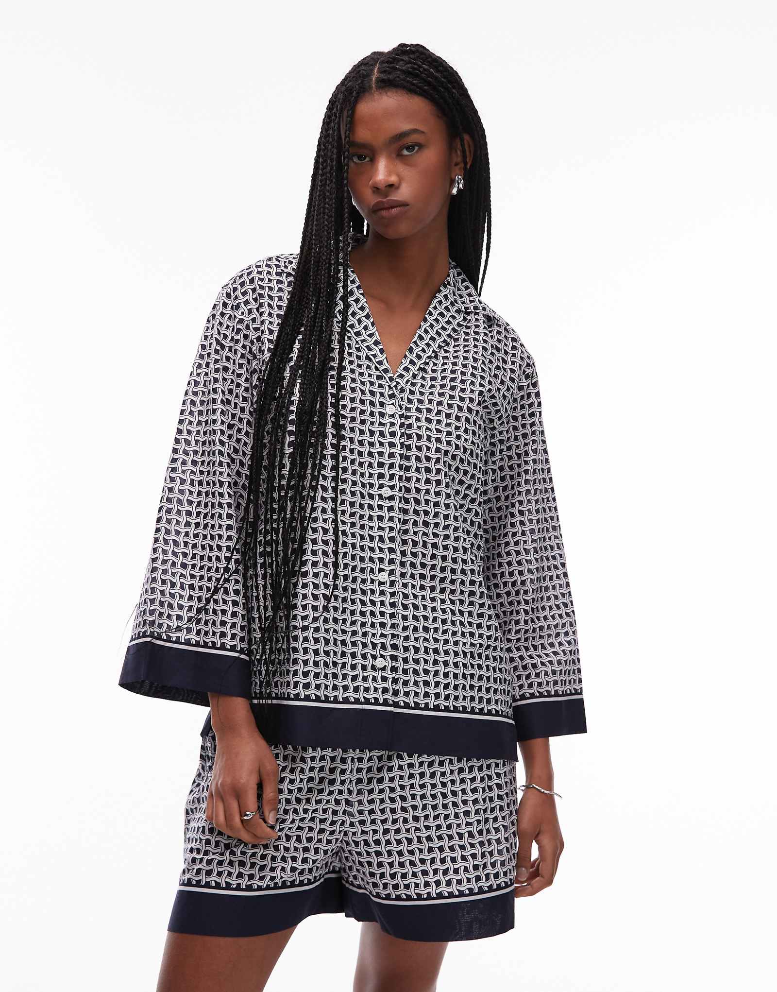 ARKET loose fit beach shirt with camp collar in blue abstract tile print 15990₽