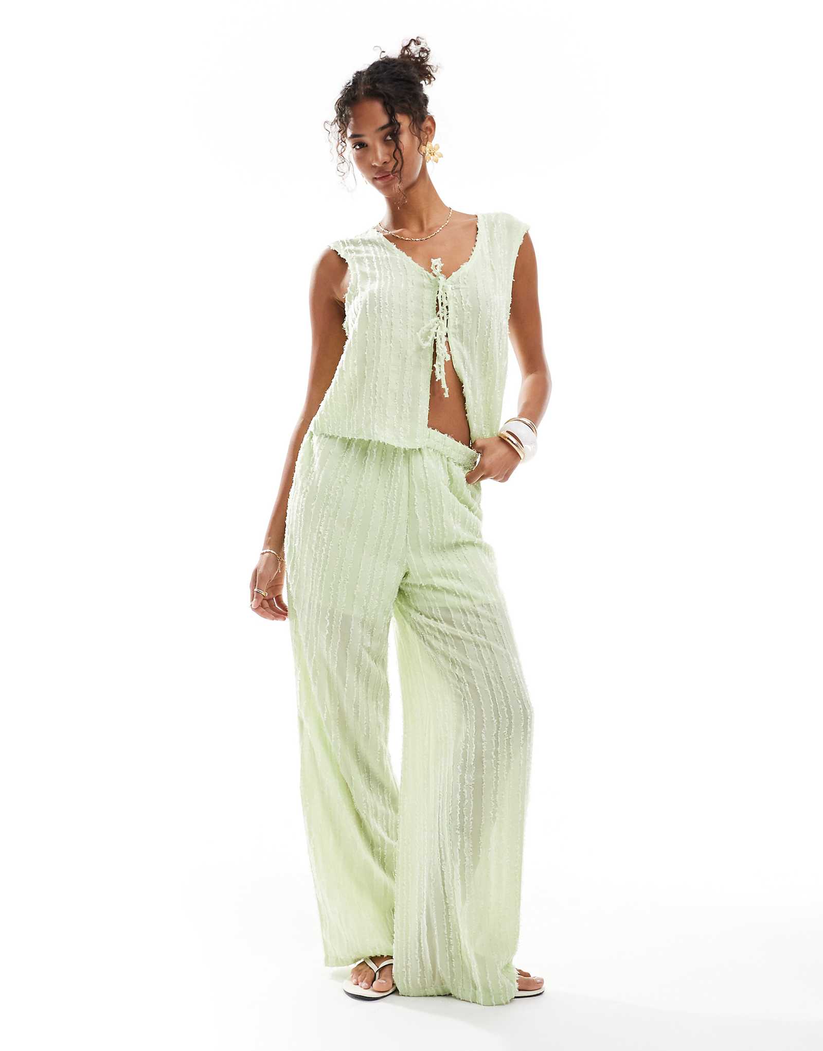 Pieces textured wide leg pants in gleam green - part of a set 5890₽