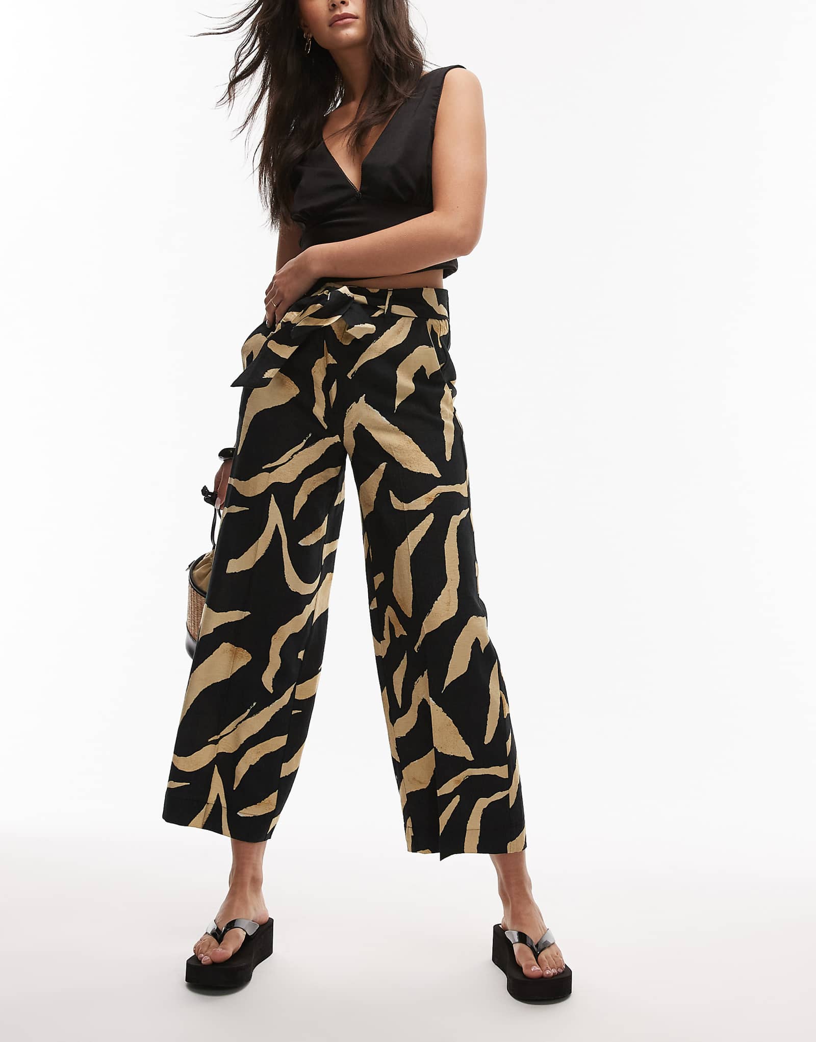 Mango abstract printed wide leg pants in black 13690₽