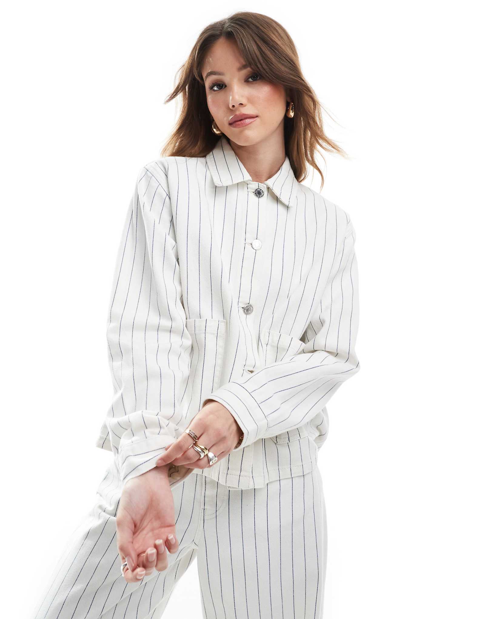 Pull-Bear oversized denim jacket in white pinstripe - part of a set 7590₽