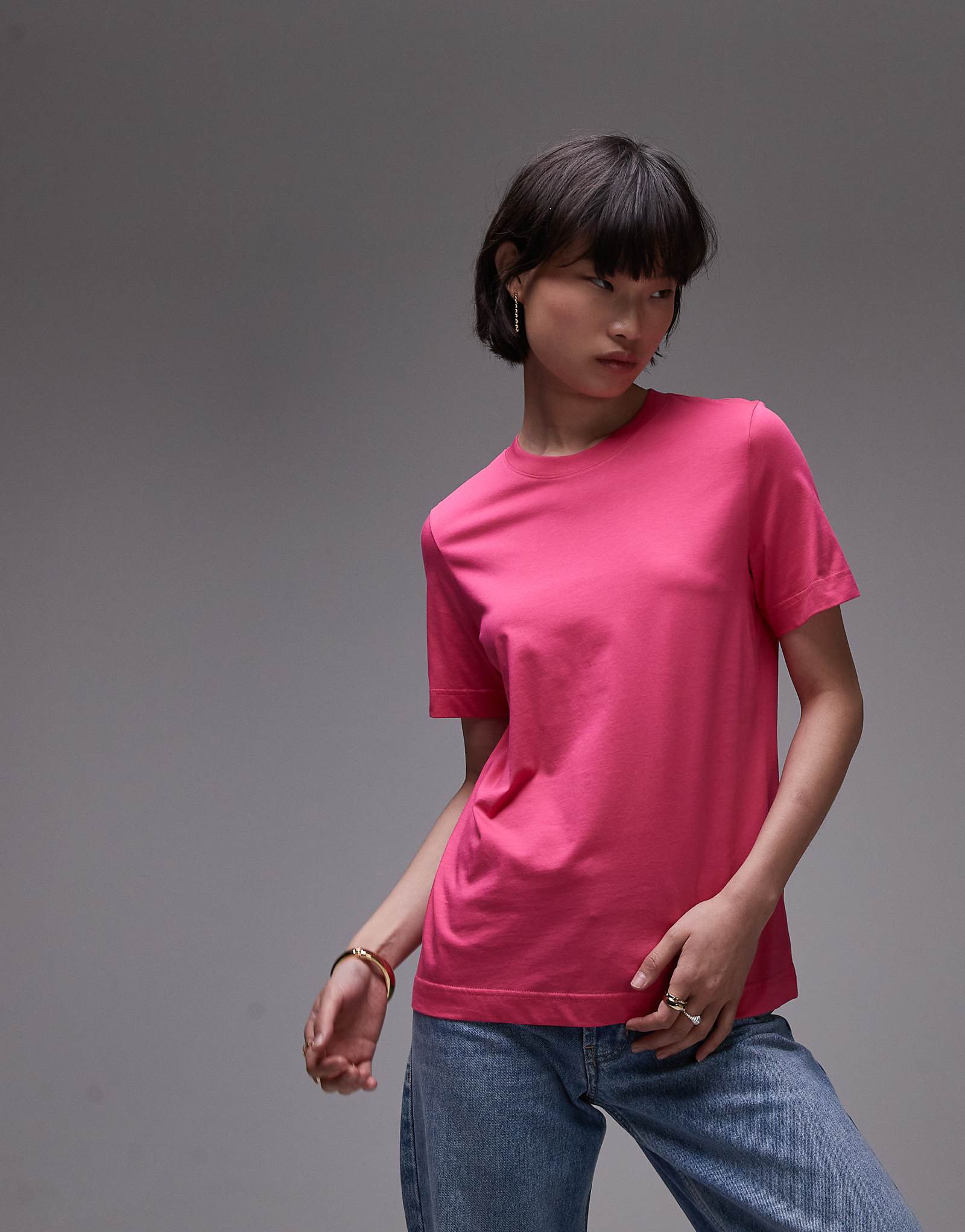 ARKET T-shirt in pink 5090₽