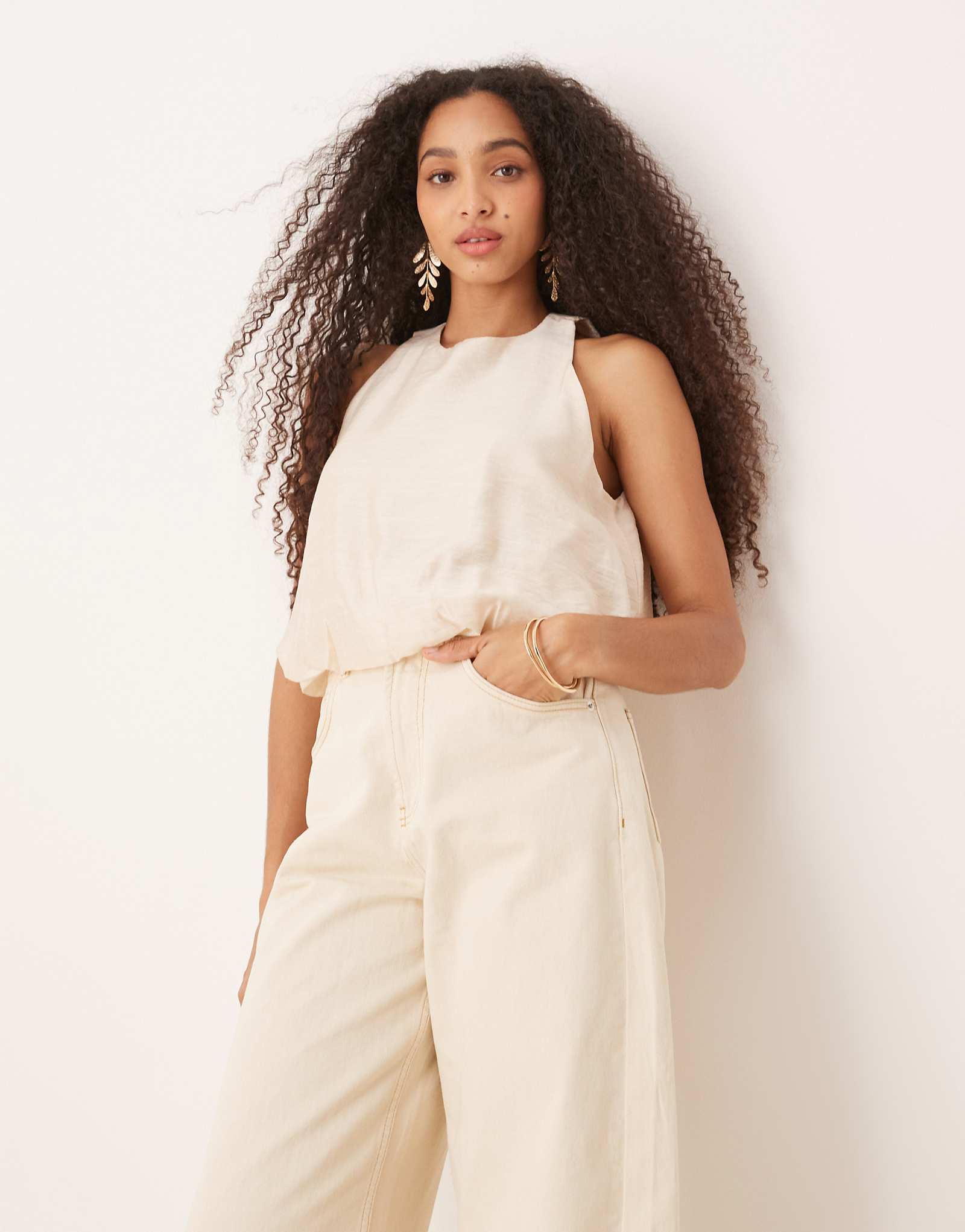 Mango round neck sleeveless soft bubble hem top in beige 6990₽