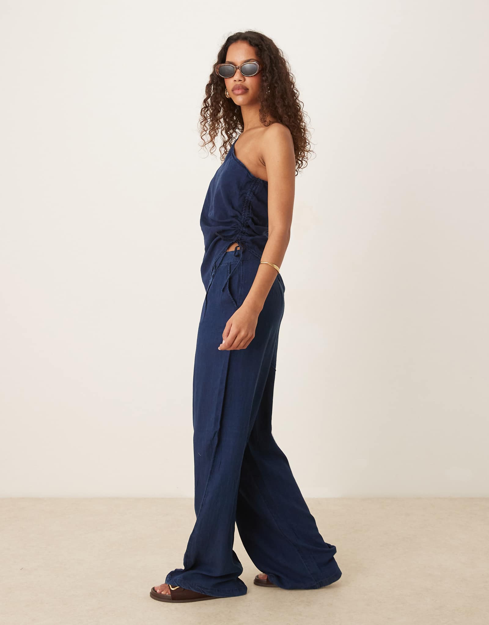 Mango mid rise wide leg pants in indigo - part of a set 18390₽