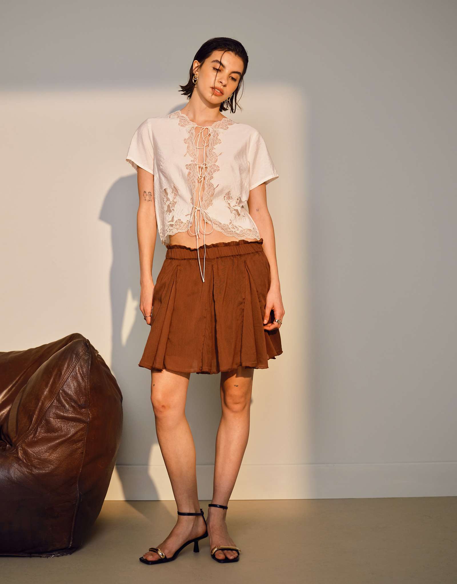 Topshop cotton flippy mini skirt with godets in brown 3690₽
