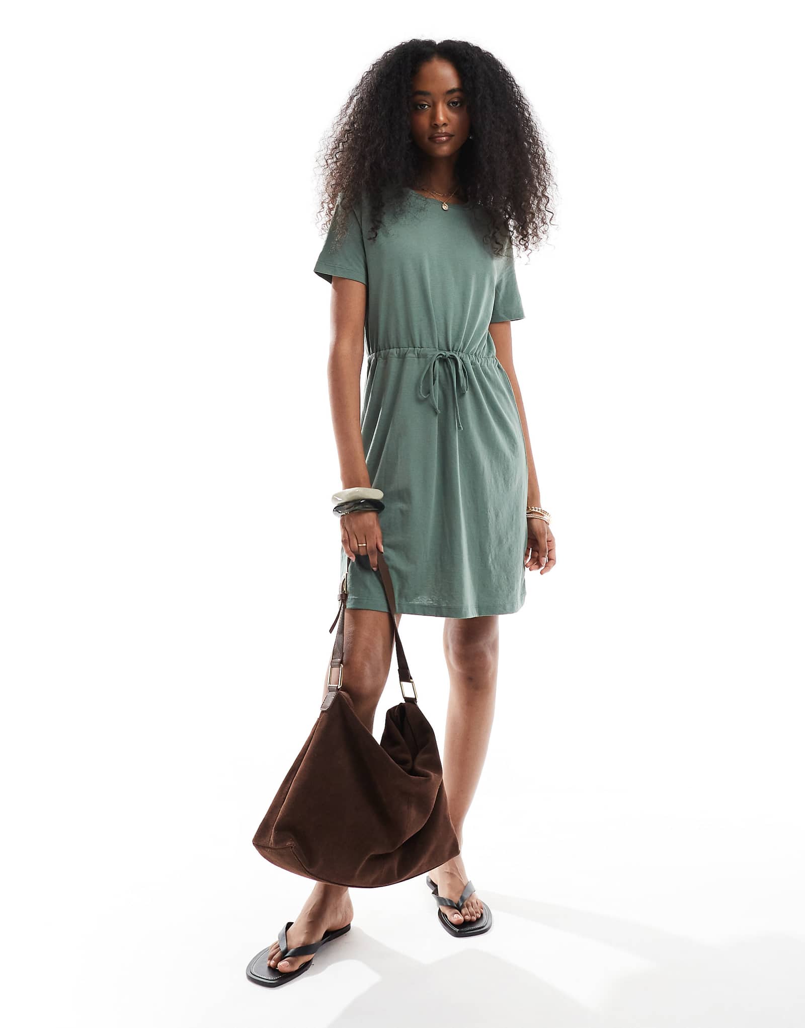 Vero Moda tie waist jersey mini dress in khaki green 6690₽