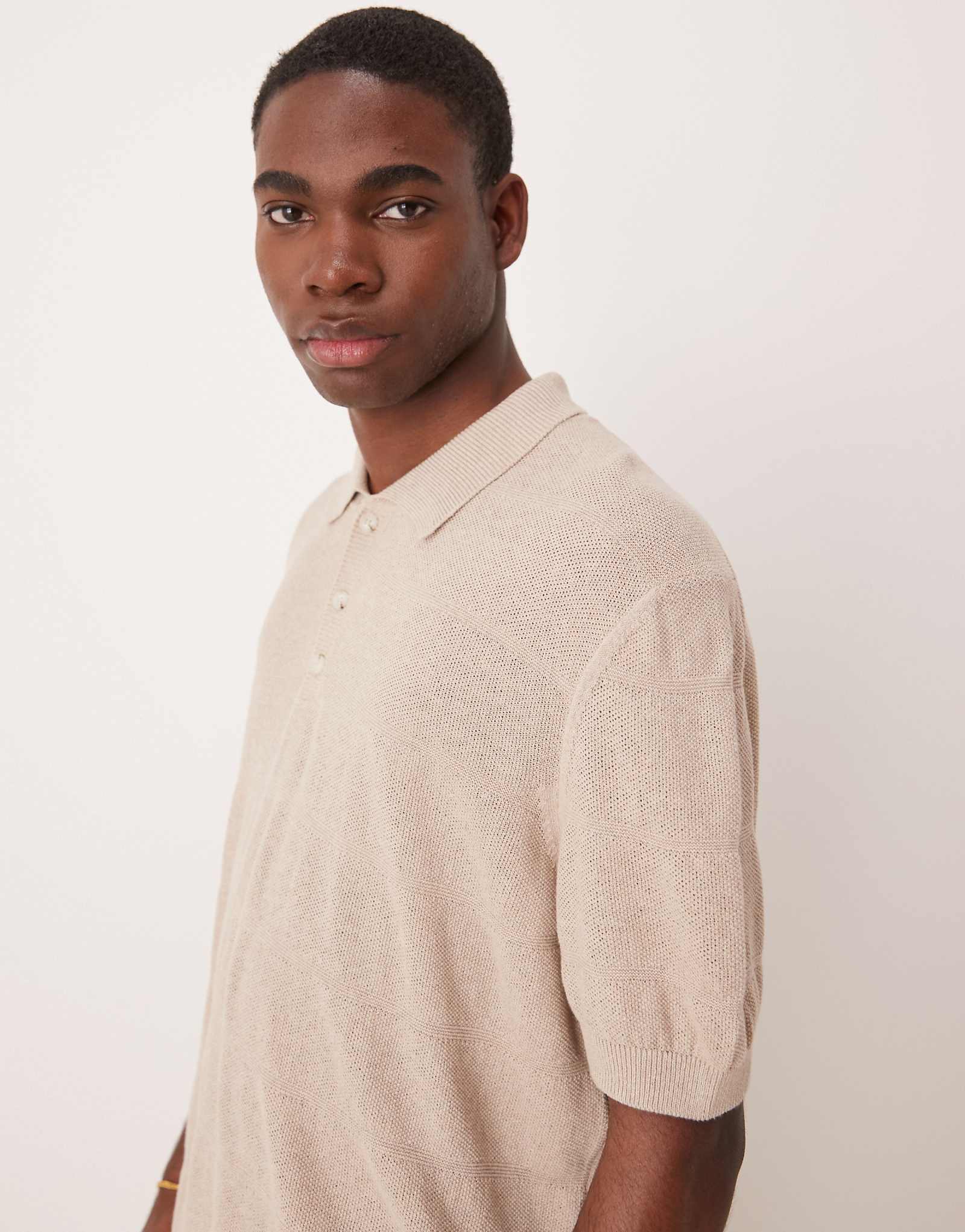 ASOS DESIGN relaxed boxy knit polo in beige 4090₽