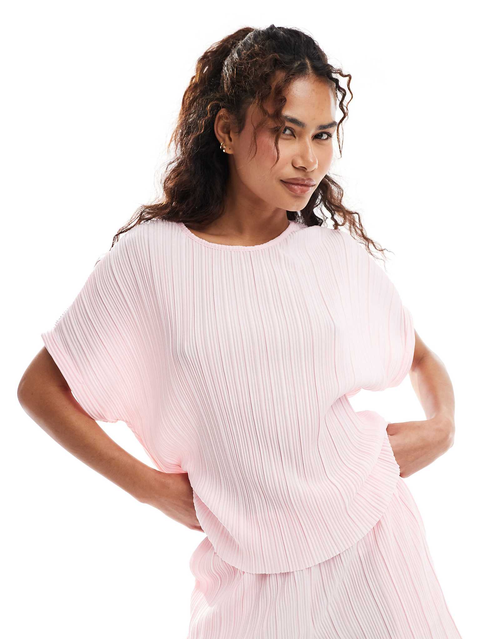 Vero Moda plisse t-shirt in pink - part of a set 5190₽