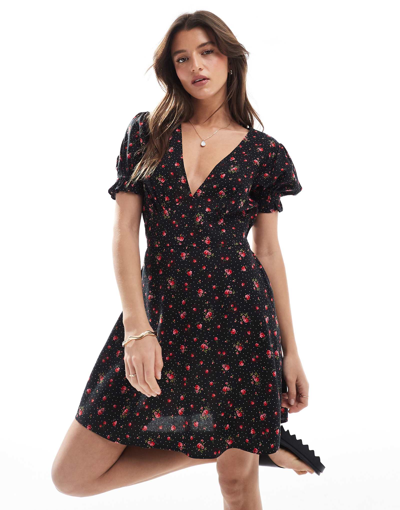 Miss Selfridge printed spun v neck mini tea dress in black heart print 6790₽