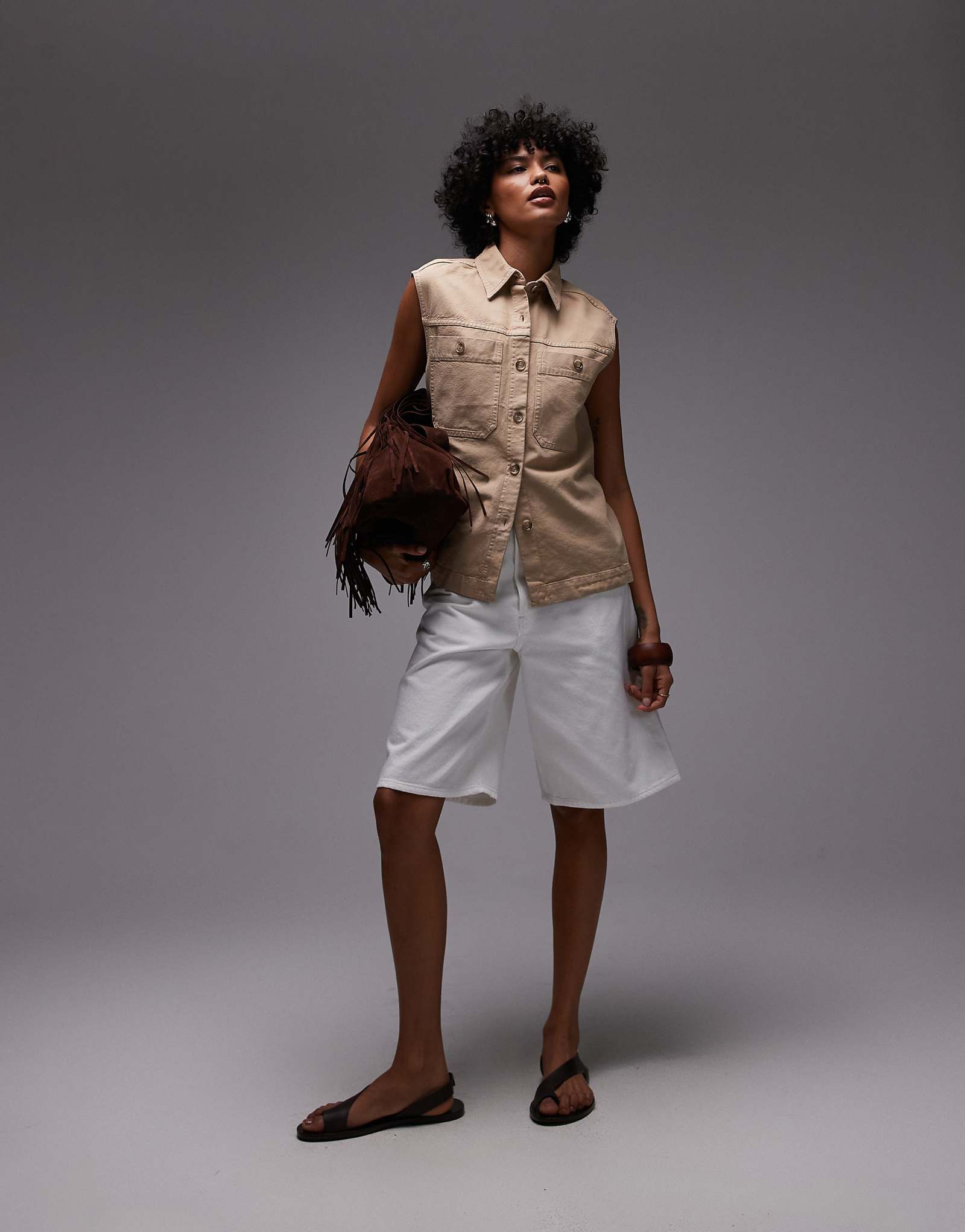 ARKET mid waist five pocket loose denim twill shorts in white 19990₽