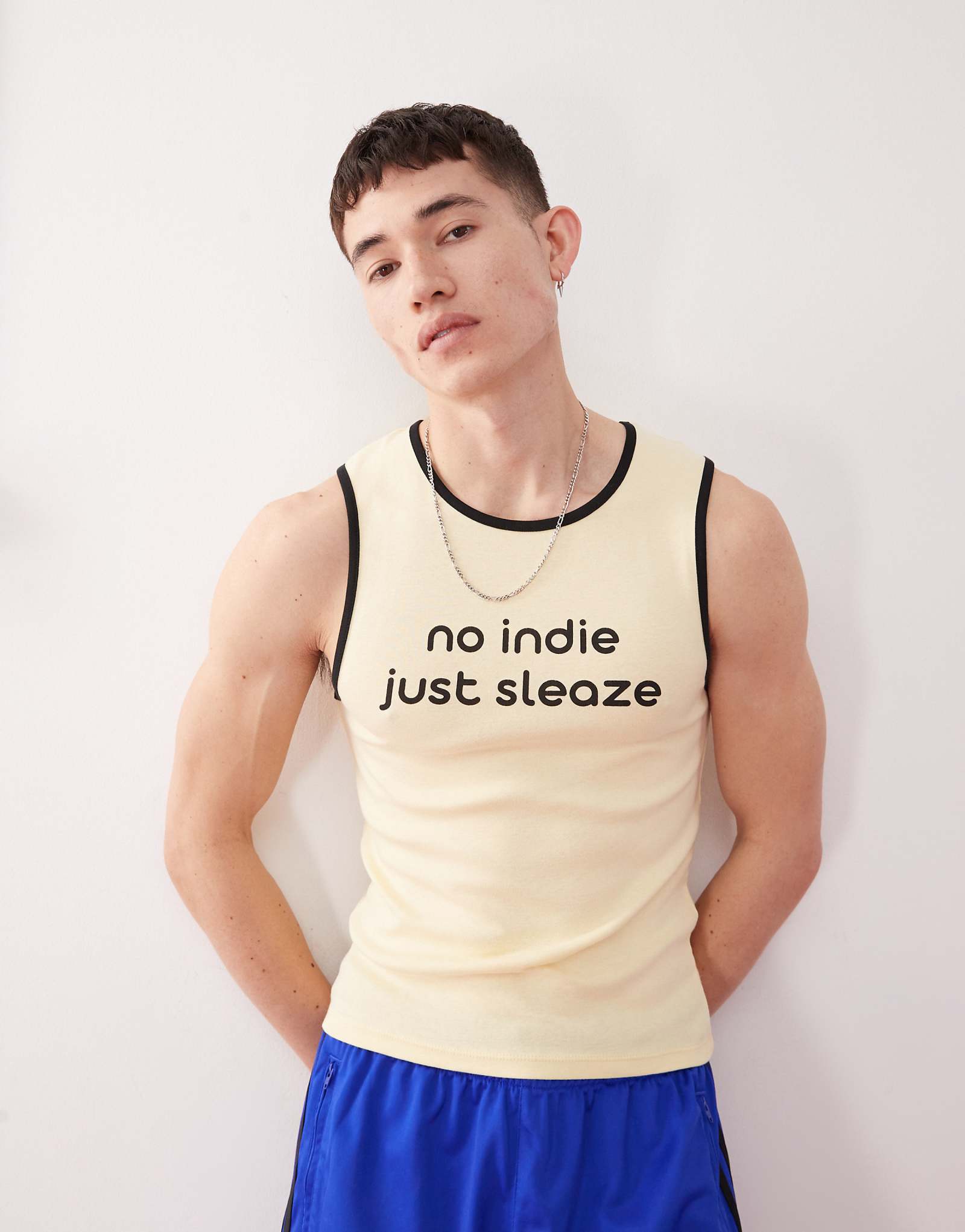 COLLUSION muscle fit tank top in yellow with indie sleaze slogan 2990₽