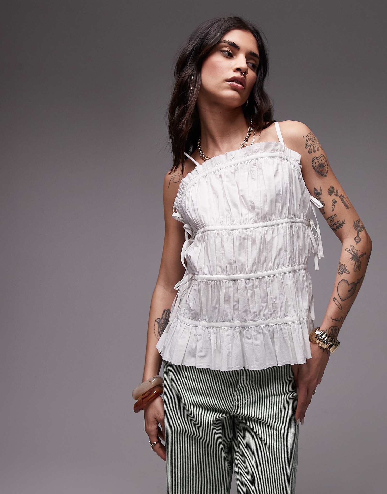 Topshop poplin pleated tiered cami top in ivory 4190₽