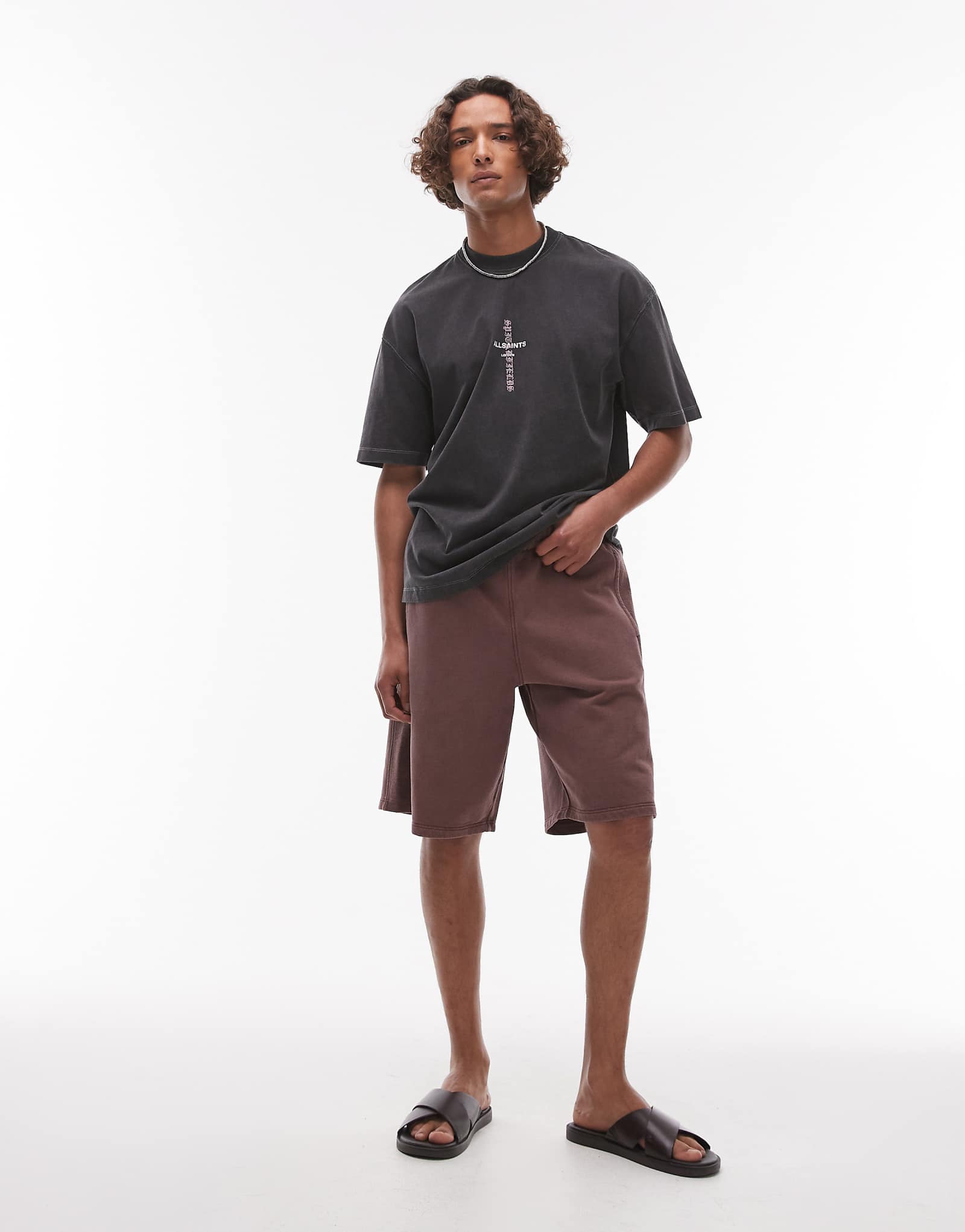 Topman long short with textured panel in washed brown 5090₽