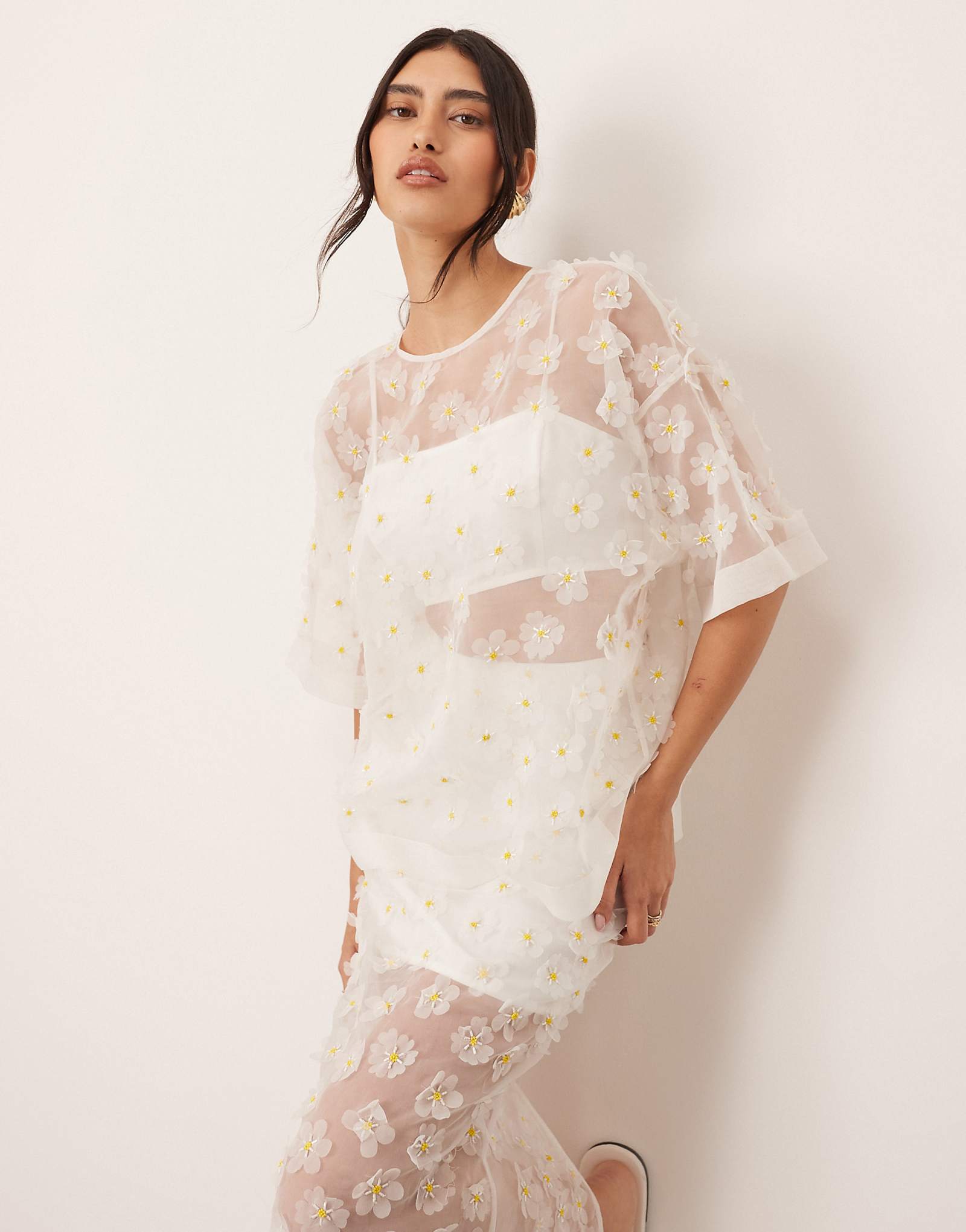 ARRANGE 3D daisy sheer oversized T-shirt - part of a set 12190₽