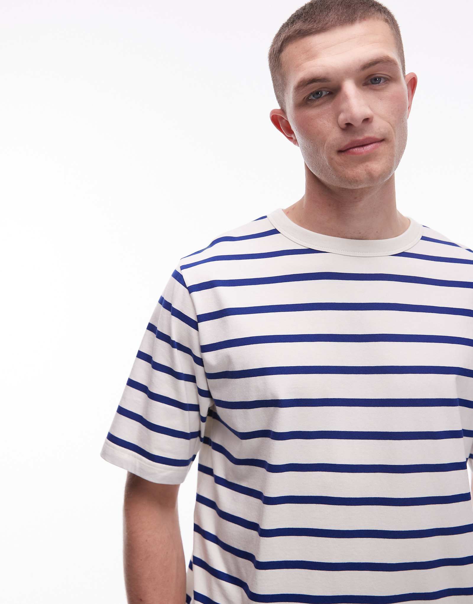 ARKET lightweight jersey oversized T-shirt in blue and white stripes 7690₽