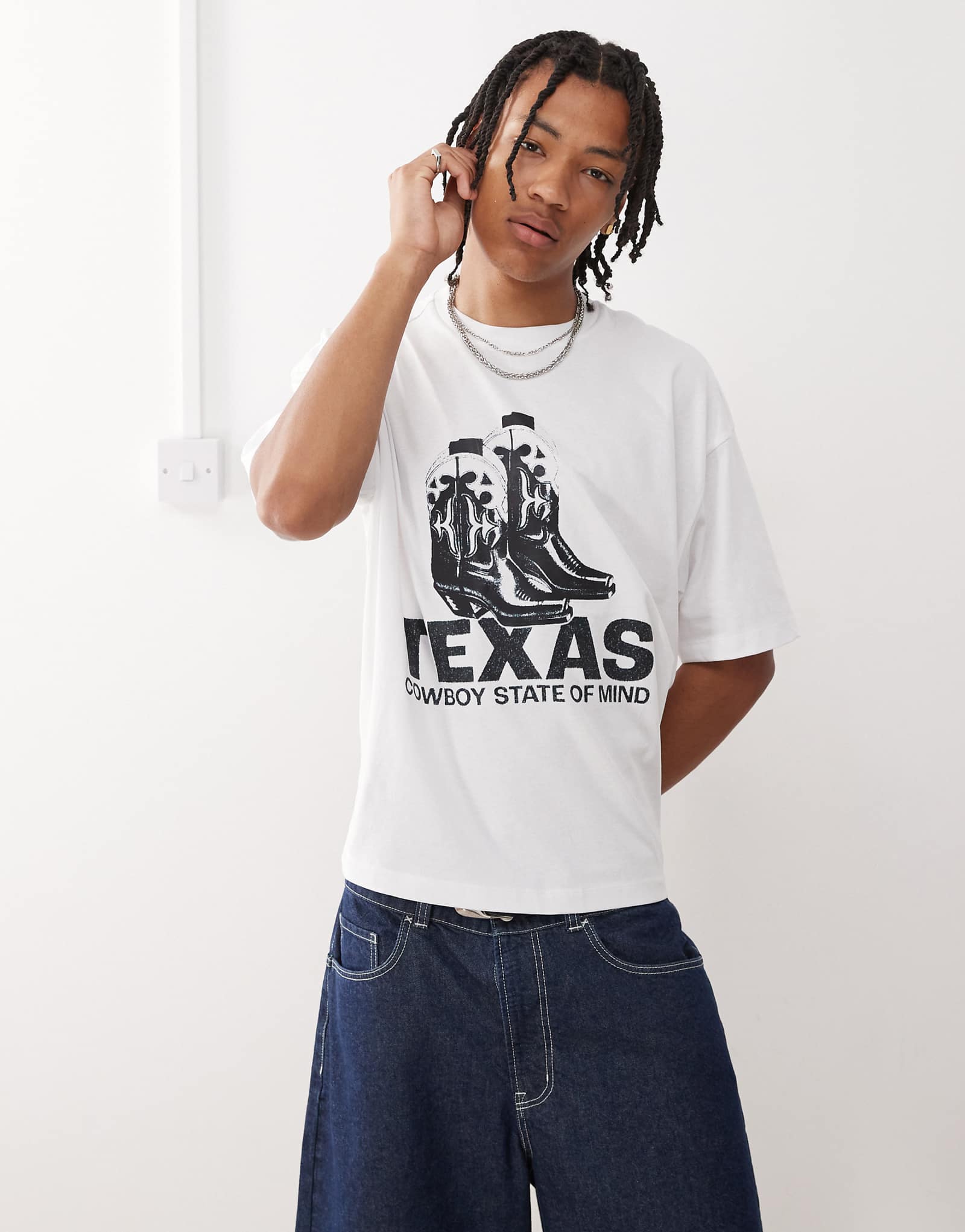 COLLUSION Graphic T-shirt in white with Texas cowboy print 8190₽