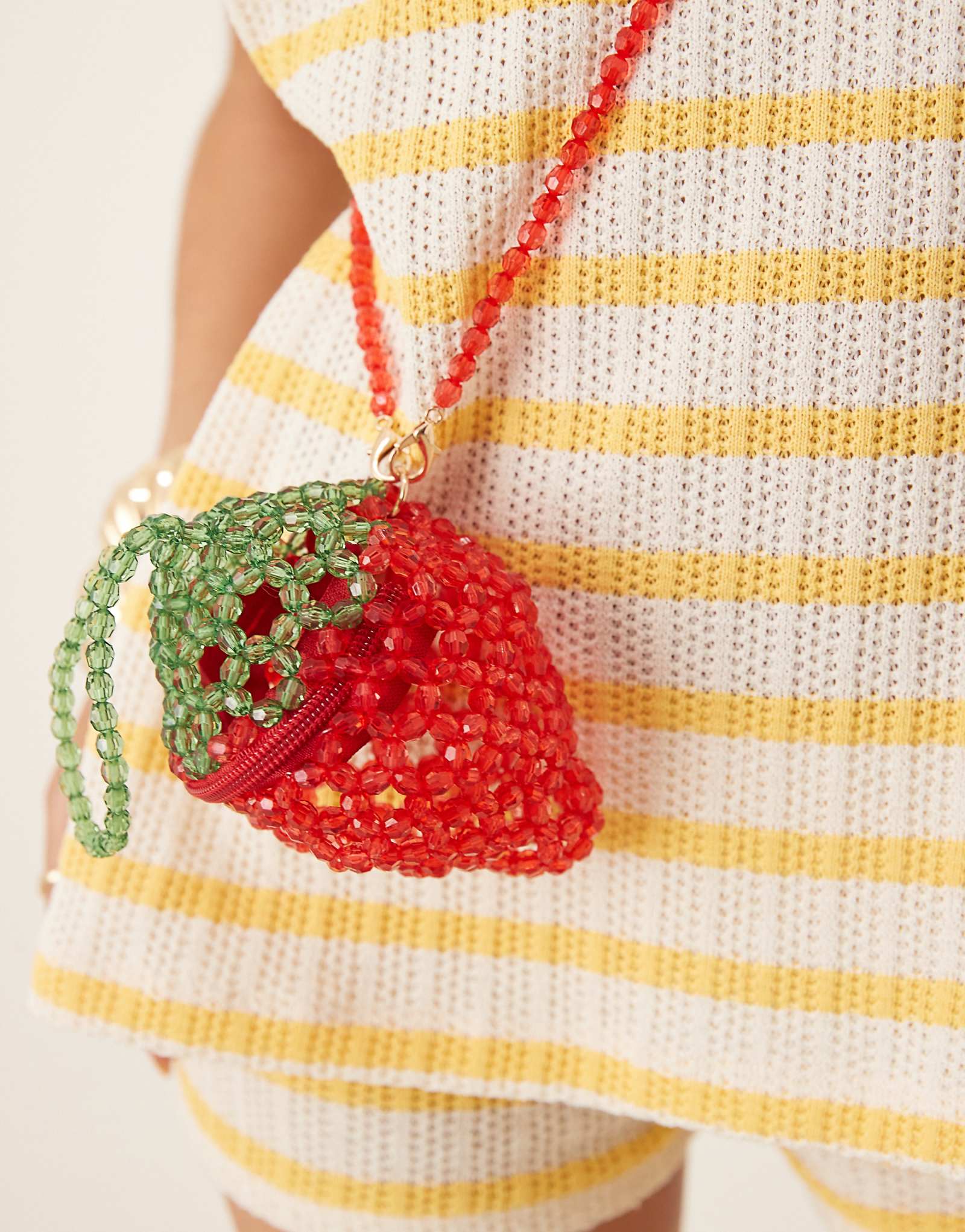 River Island beaded strawberry bag in red 6390₽