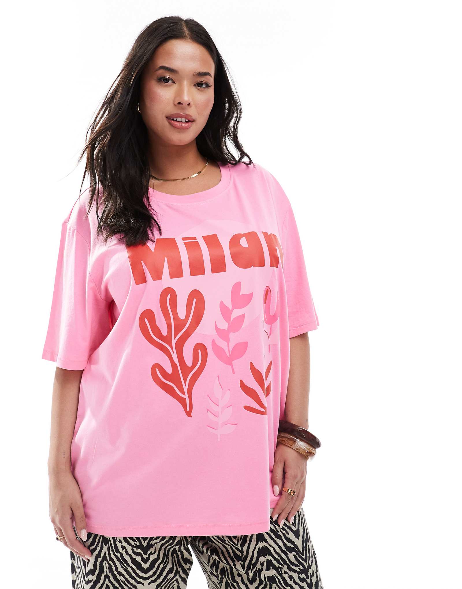 ONLY Curve Milan graphic oversized fit T-shirt in pink 5390₽