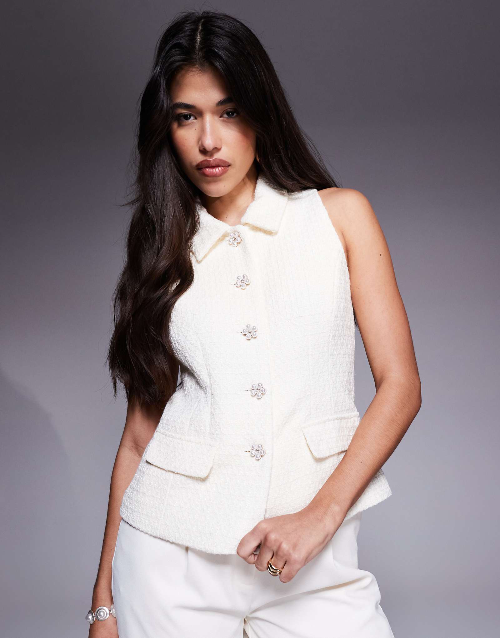 River Island boucle high neck vest in cream 8390₽