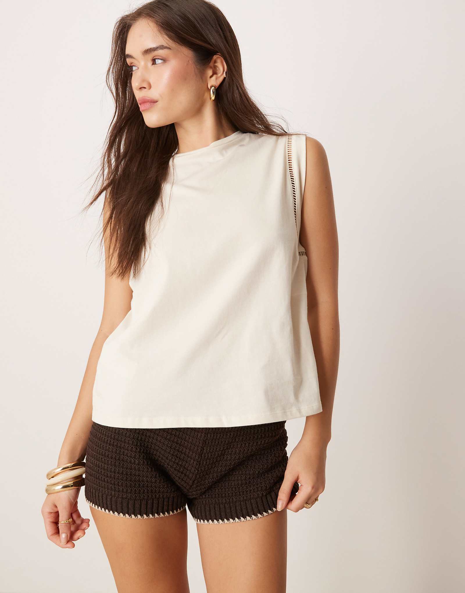 Mango loose fit t-shirt with cut out trim detail in beige 5890₽