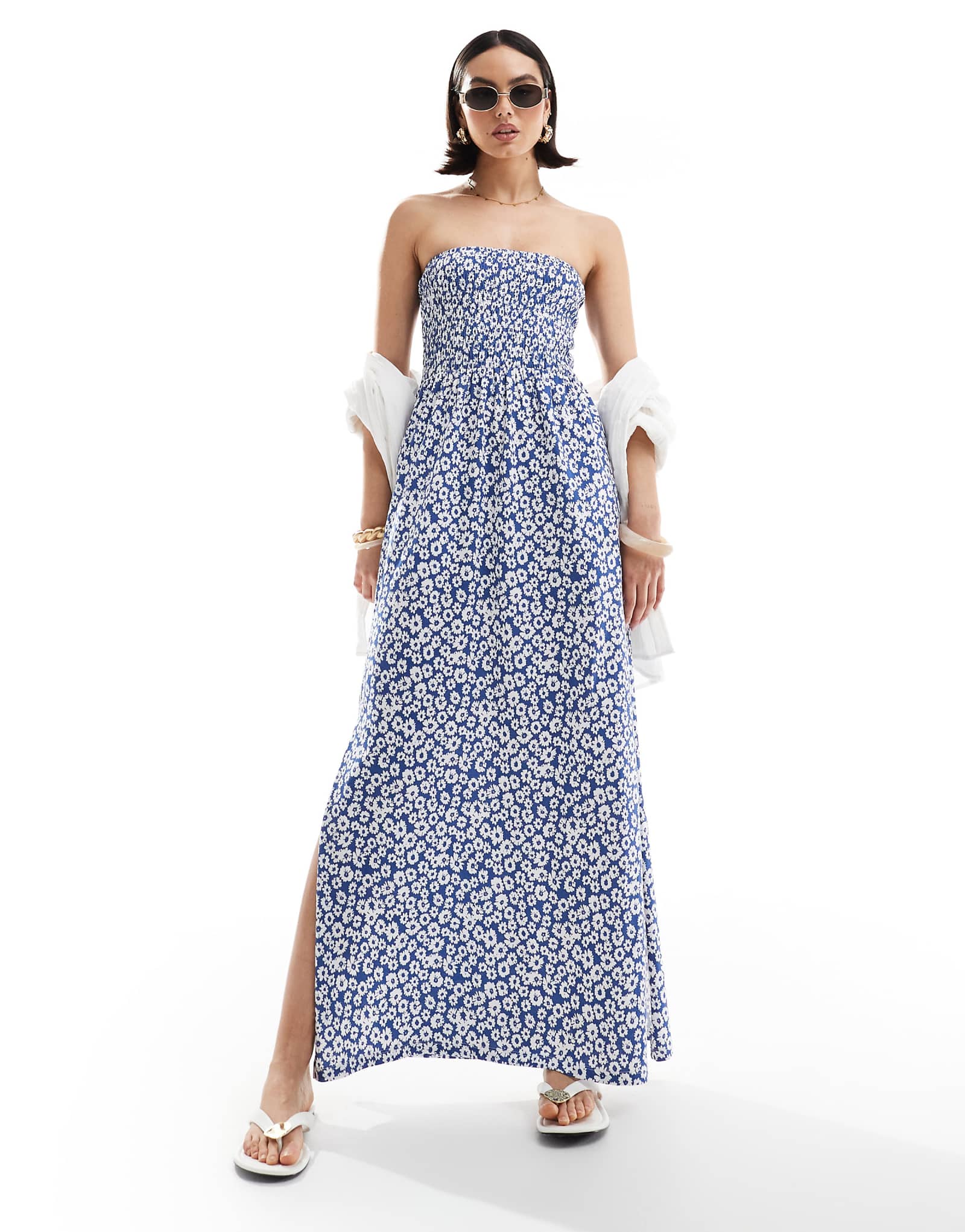 Threadbare bandeau midi dress with shirred bust in blue floral print 4690₽
