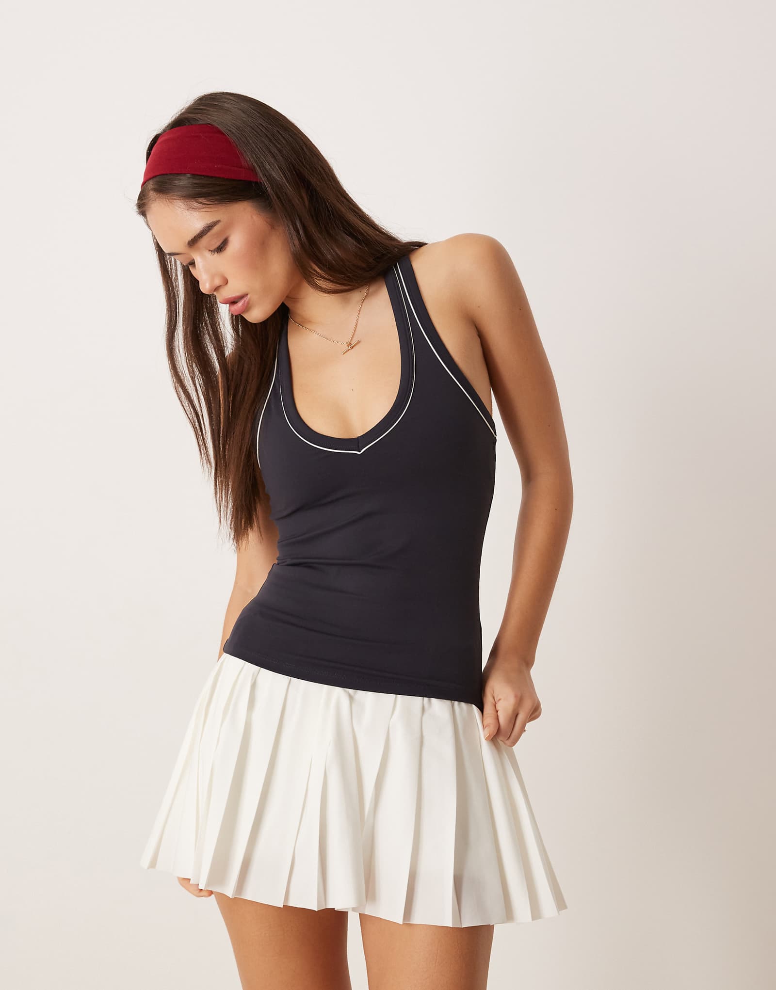 Tala Elevated Athletics contrast racer v neck tank top in navy 14990₽