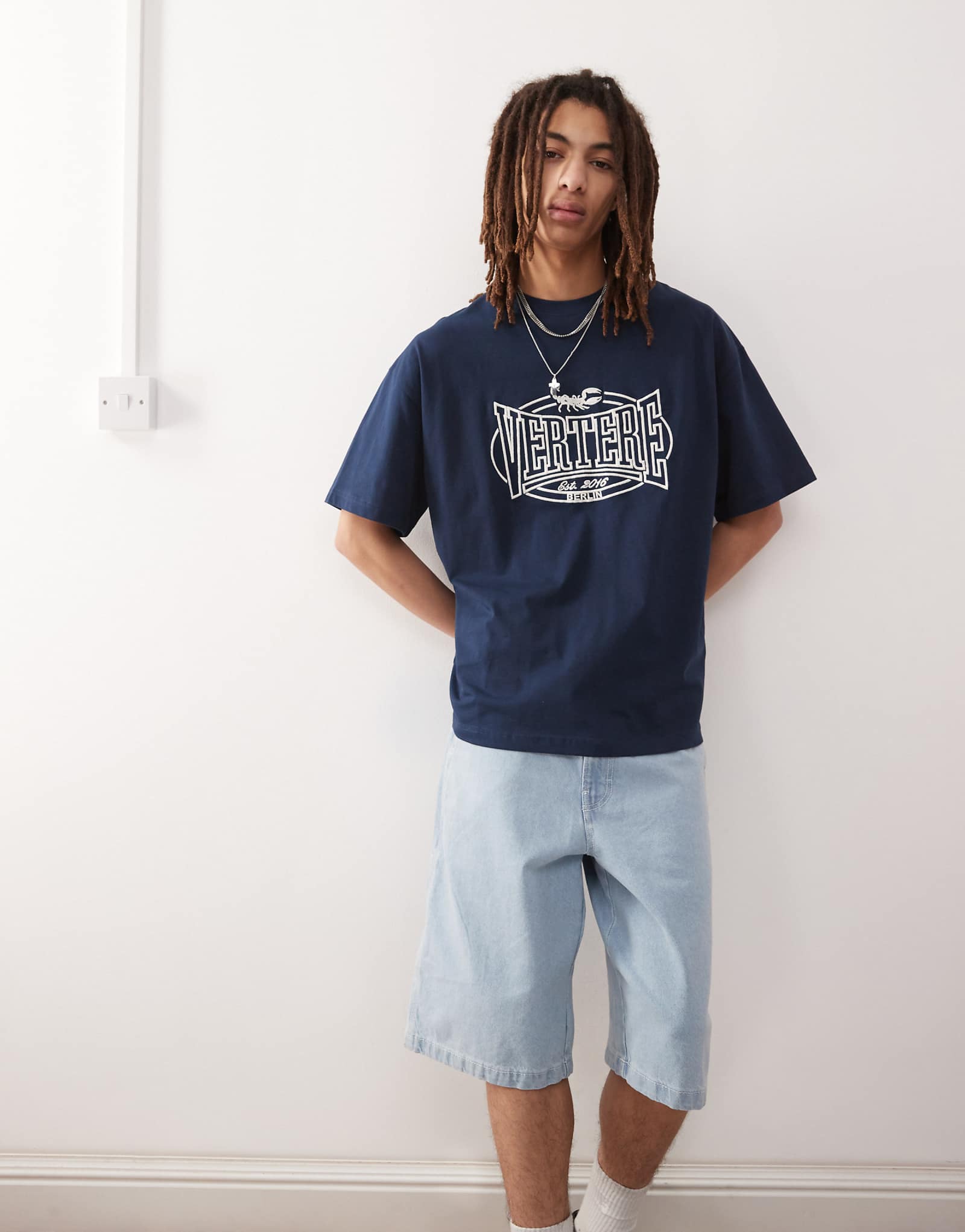 Vertere Berlin vintage logo oversized t-shirt in navy