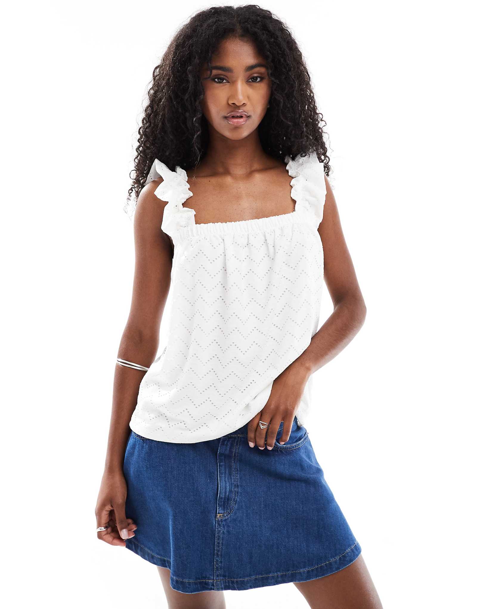 Vero Moda shirred straps cami top in white 6090₽