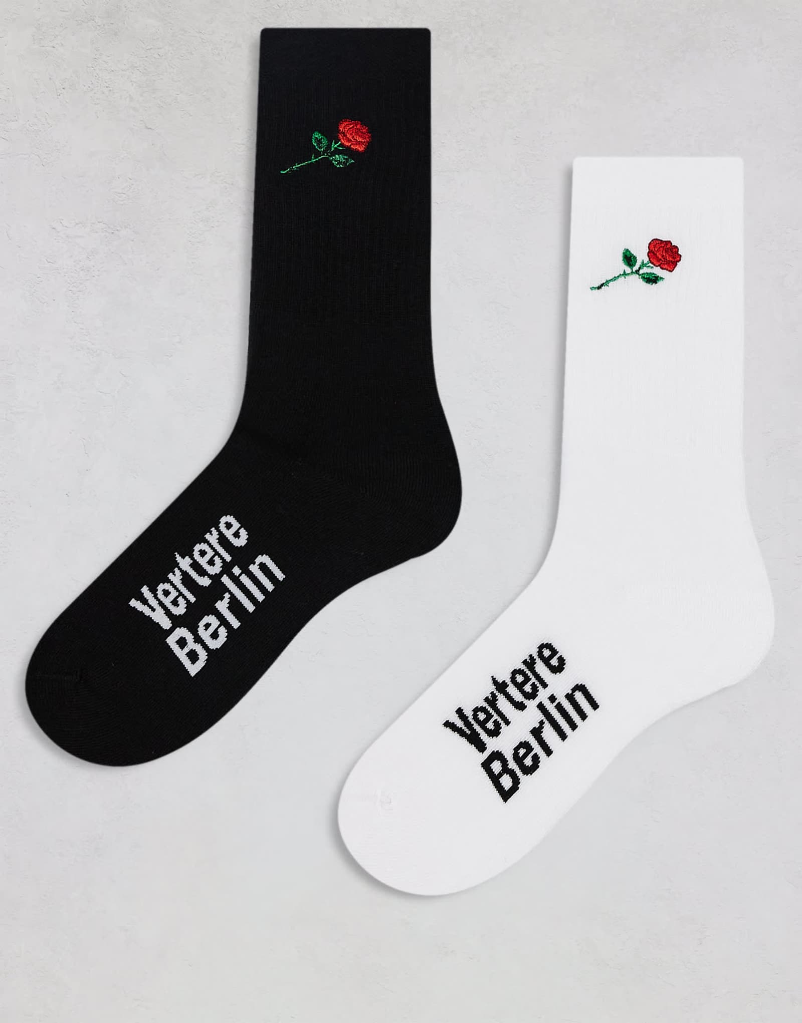 Vertere Berlin 2 pack embroidered rose socks in black and white
