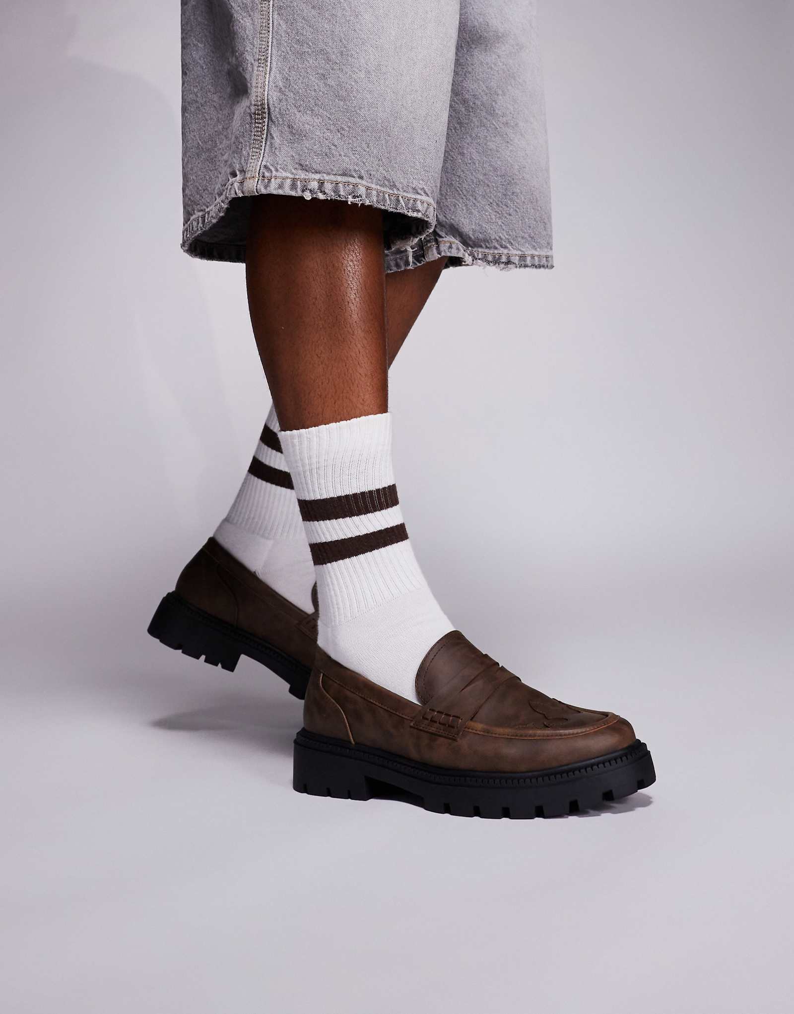 ASOS DESIGN loafers in brown with stitch detailing 12290₽