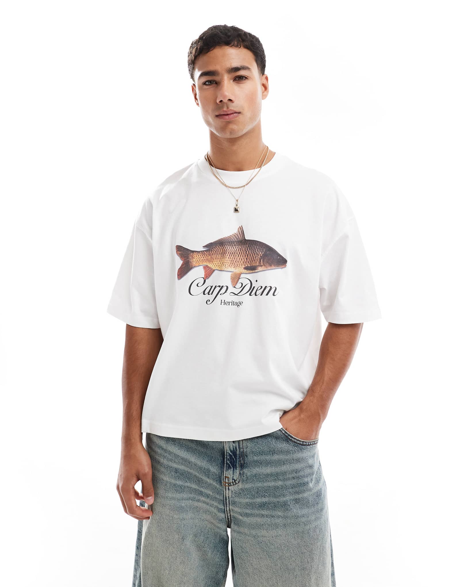 ASOS DESIGN boxy oversized T-shirt with cartoon graphic in white 2790₽