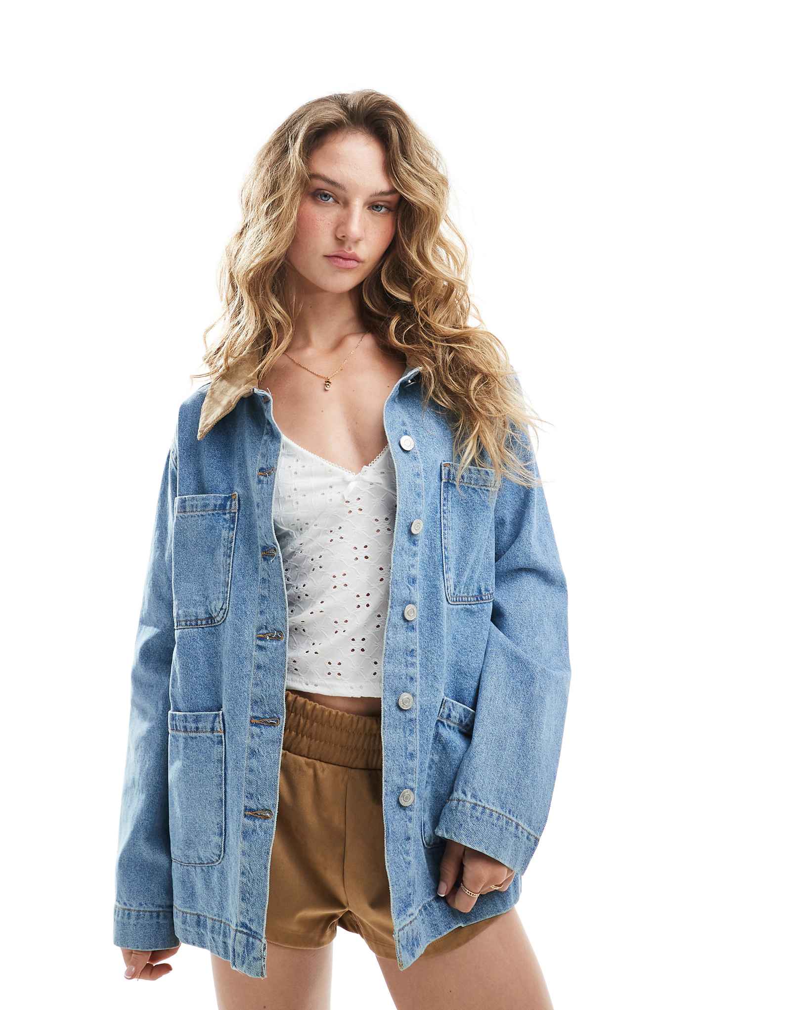 ASOS DESIGN denim barn jacket with contrast collar in midwash blue 15490₽