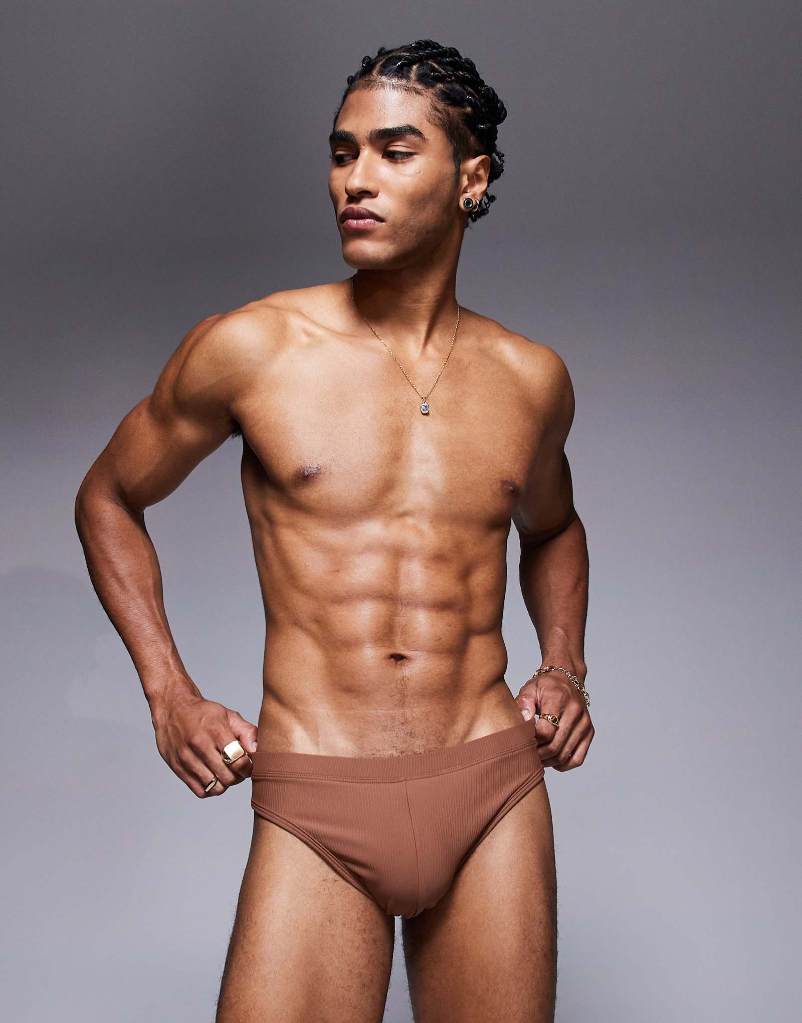 Текстурированный купальник ASOS DESIGN коричневого цвета 2590₽