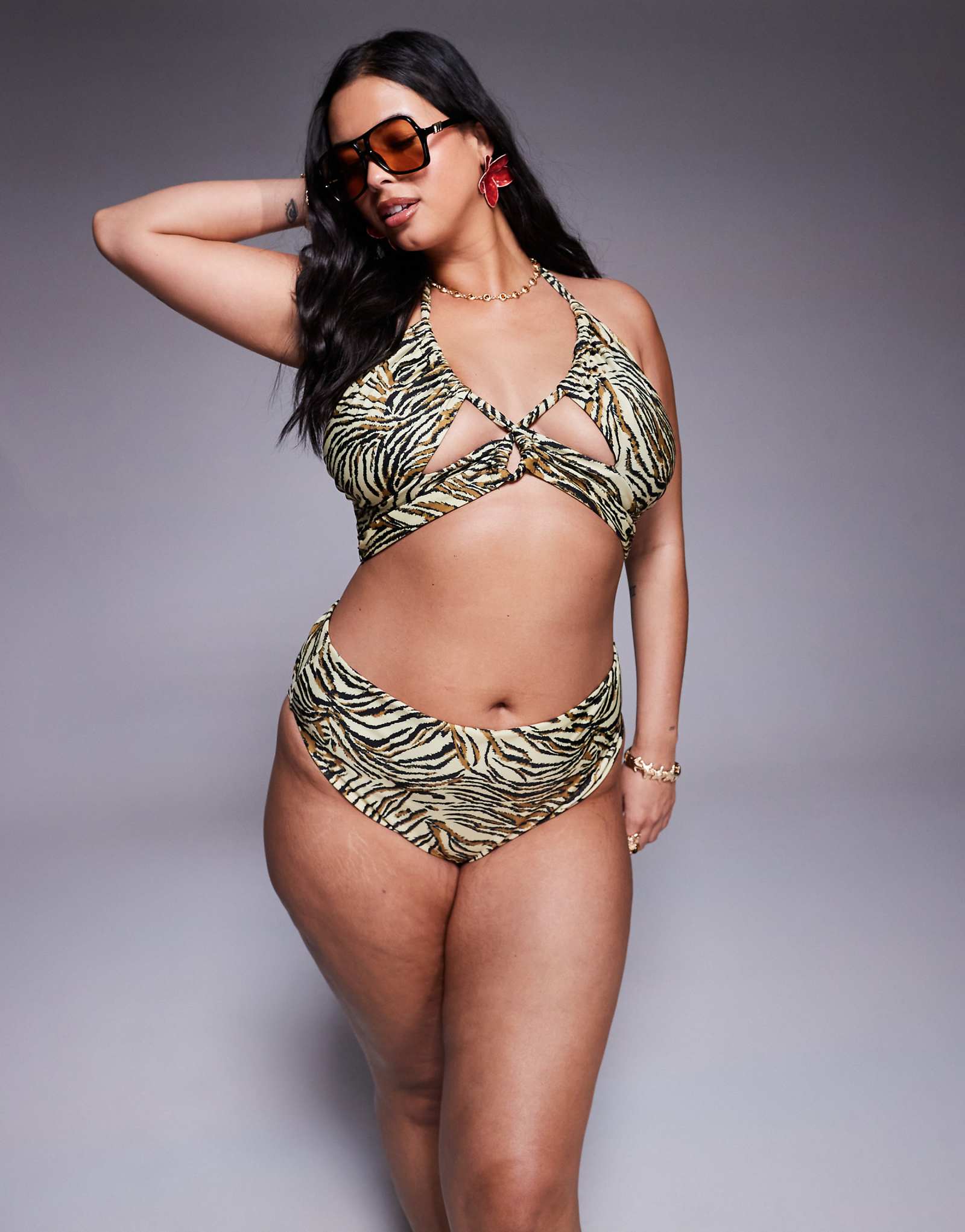 Купальники-бикини ASOS DESIGN Curve Gia с завышенной талией и животным принтом 2290₽