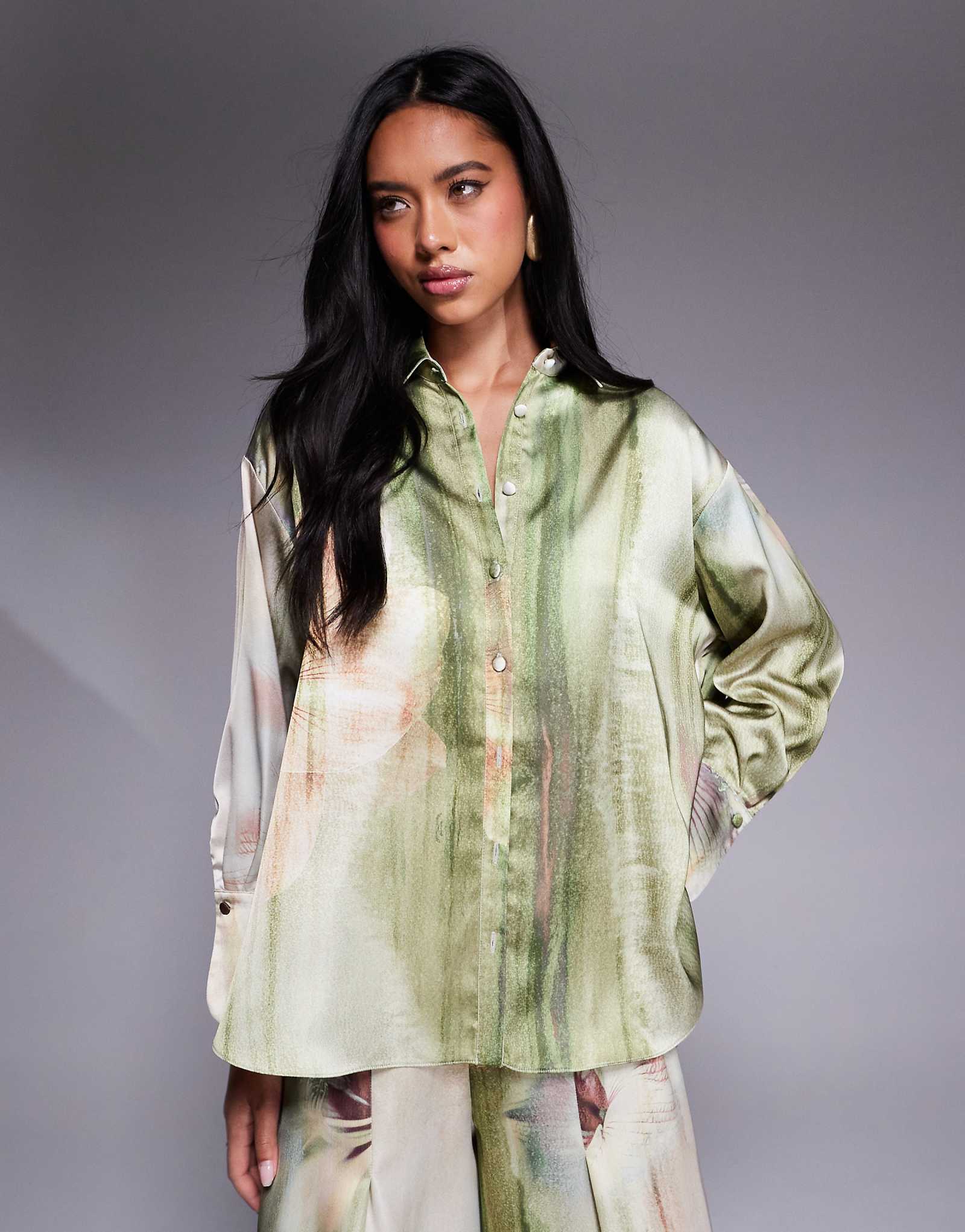 Атласная рубашка Daska с цветочным принтом - часть комплекта 28390₽